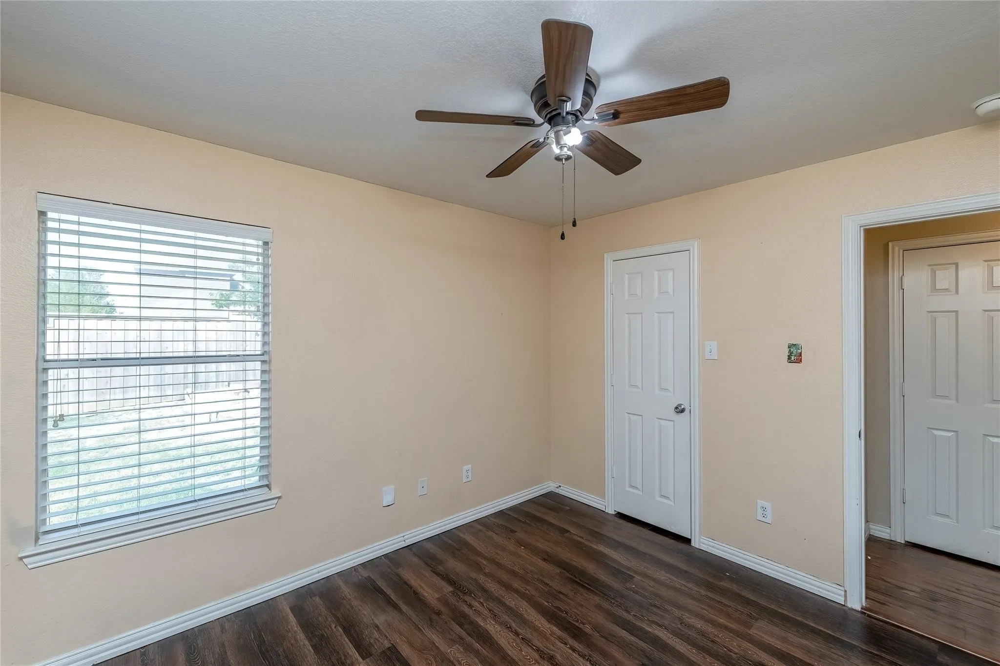 Single Family Residence For Rent in Collin County , 306 Tarpan Trail, Celina, Texas 75009, 4 Bedroom, 2 Bathroom, 2 Garage spaces, 2,002 Sqft, built in 2005, mls#21331345, Real Estate Agent in Celina, Homes For Rent in Collin county, Homes For Rent in Celina, Realtor in Celina Texas, Real Estate Brokerage Independent Realty Texas, Luminita Cordes Realtor