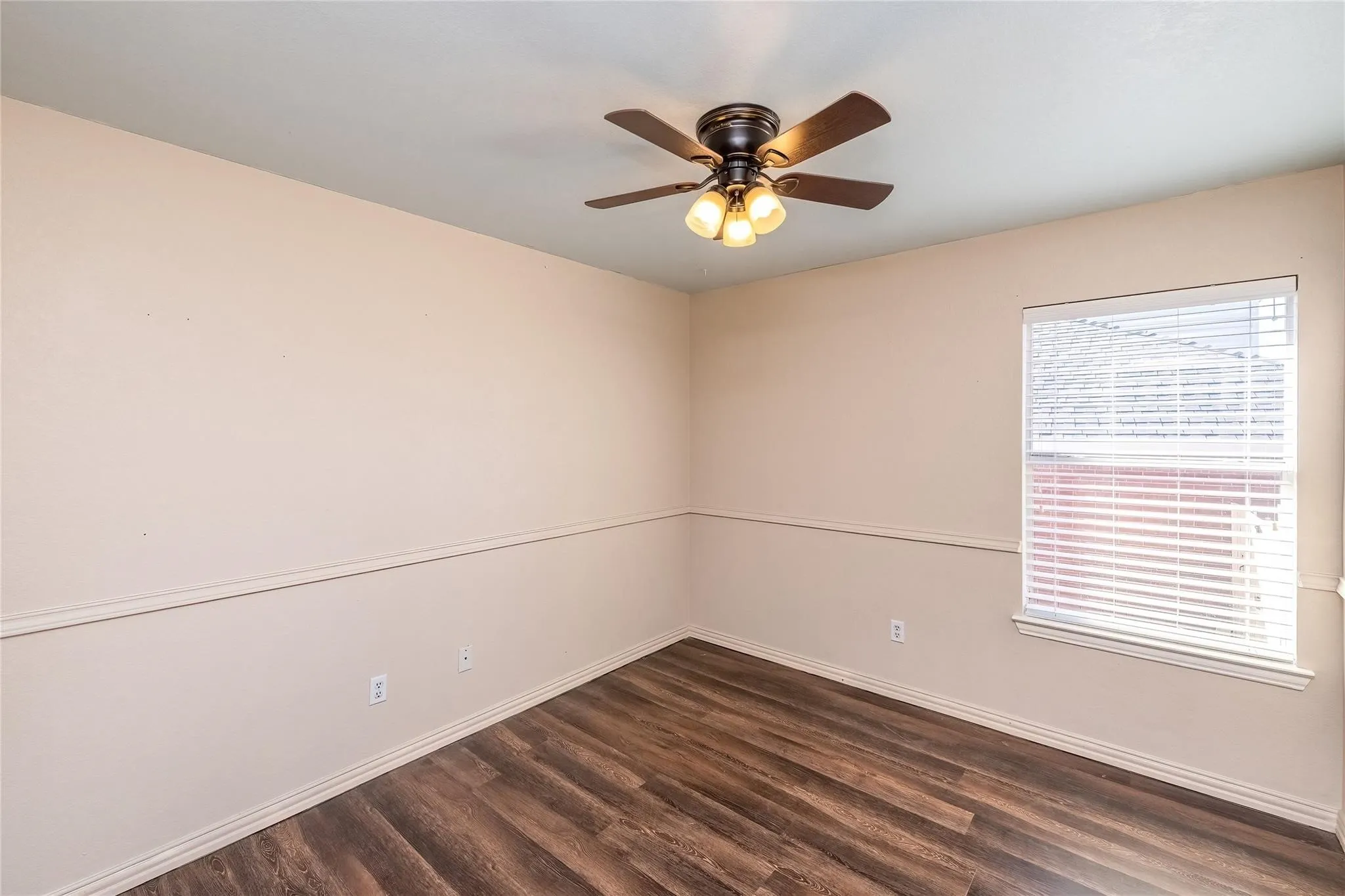 Single Family Residence For Rent in Collin County , 306 Tarpan Trail, Celina, Texas 75009, 4 Bedroom, 2 Bathroom, 2 Garage spaces, 2,002 Sqft, built in 2005, mls#21331345, Real Estate Agent in Celina, Homes For Rent in Collin county, Homes For Rent in Celina, Realtor in Celina Texas, Real Estate Brokerage Independent Realty Texas, Luminita Cordes Realtor