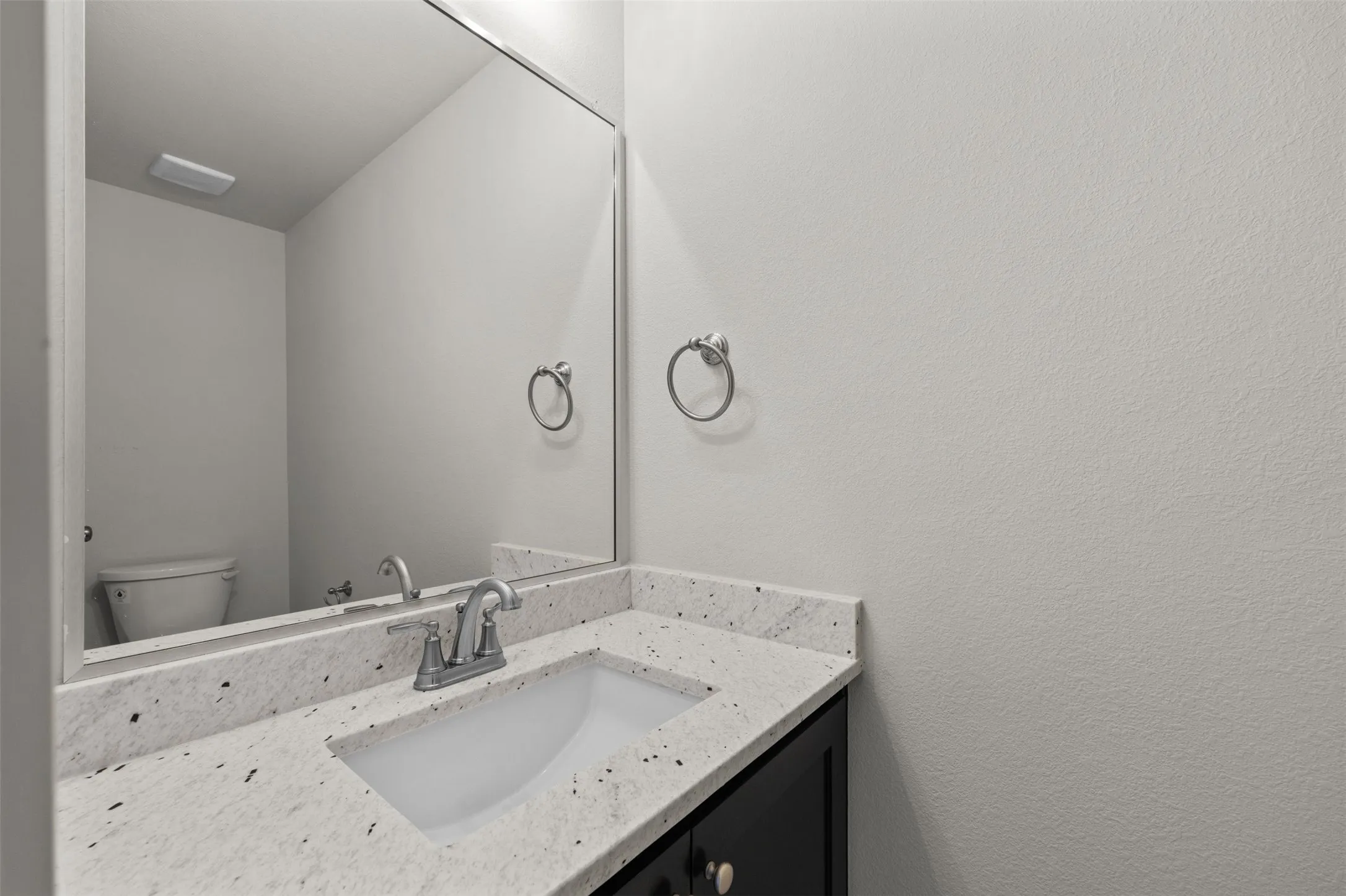 Single Family Residence For Sale in Ellis County , 552 Holiday Avenue, Waxahachie, Texas 75165, 3 Bedroom, 3 Bathroom, 2 Garage spaces, 2,934 Sqft, built in 2026, mls#21332016, Real Estate Agent in Waxahachie, Homes For Sale in Ellis county, Homes For Sale in Waxahachie, Realtor in Waxahachie Texas, Real Estate Brokerage Independent Realty Texas, Luminita Cordes Realtor