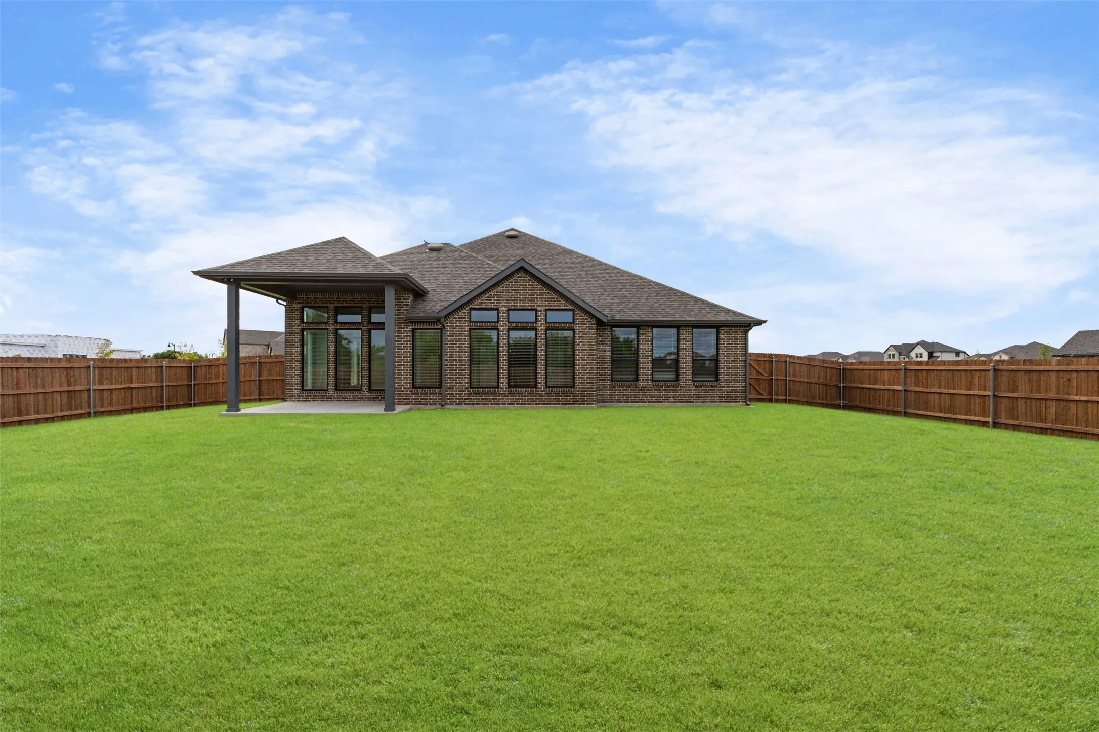Single Family Residence For Sale in Ellis County , 552 Holiday Avenue, Waxahachie, Texas 75165, 3 Bedroom, 3 Bathroom, 2 Garage spaces, 2,934 Sqft, built in 2026, mls#21332016, Real Estate Agent in Waxahachie, Homes For Sale in Ellis county, Homes For Sale in Waxahachie, Realtor in Waxahachie Texas, Real Estate Brokerage Independent Realty Texas, Luminita Cordes Realtor