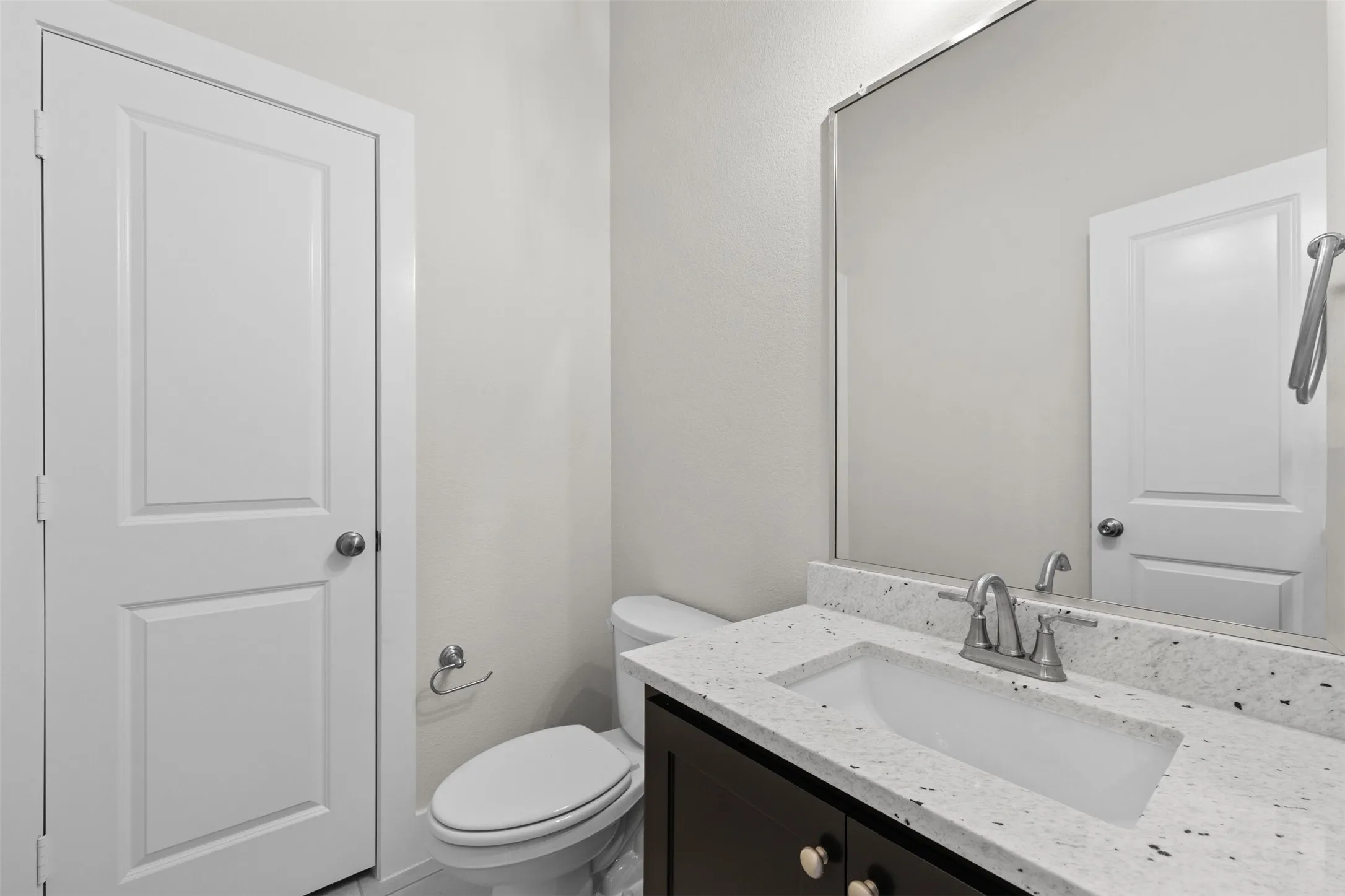 Single Family Residence For Sale in Ellis County , 552 Holiday Avenue, Waxahachie, Texas 75165, 3 Bedroom, 3 Bathroom, 2 Garage spaces, 2,934 Sqft, built in 2026, mls#21332016, Real Estate Agent in Waxahachie, Homes For Sale in Ellis county, Homes For Sale in Waxahachie, Realtor in Waxahachie Texas, Real Estate Brokerage Independent Realty Texas, Luminita Cordes Realtor