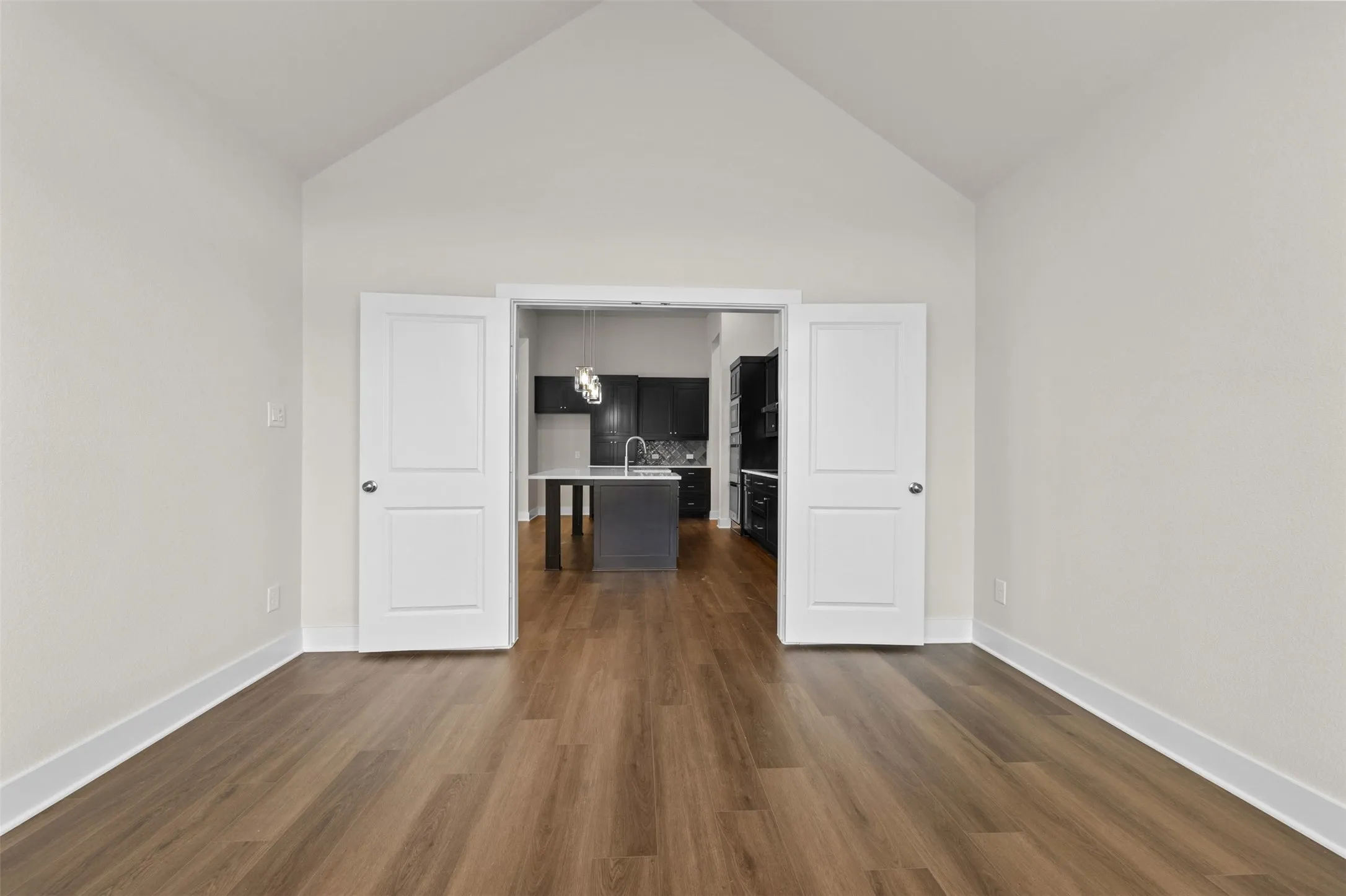 Single Family Residence For Sale in Ellis County , 552 Holiday Avenue, Waxahachie, Texas 75165, 3 Bedroom, 3 Bathroom, 2 Garage spaces, 2,934 Sqft, built in 2026, mls#21332016, Real Estate Agent in Waxahachie, Homes For Sale in Ellis county, Homes For Sale in Waxahachie, Realtor in Waxahachie Texas, Real Estate Brokerage Independent Realty Texas, Luminita Cordes Realtor
