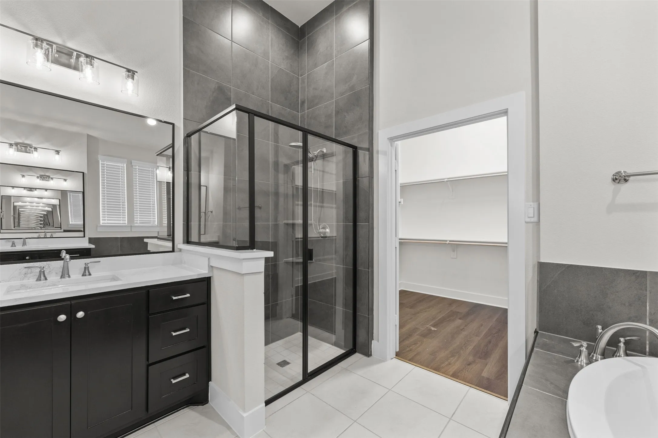 Single Family Residence For Sale in Ellis County , 552 Holiday Avenue, Waxahachie, Texas 75165, 3 Bedroom, 3 Bathroom, 2 Garage spaces, 2,934 Sqft, built in 2026, mls#21332016, Real Estate Agent in Waxahachie, Homes For Sale in Ellis county, Homes For Sale in Waxahachie, Realtor in Waxahachie Texas, Real Estate Brokerage Independent Realty Texas, Luminita Cordes Realtor