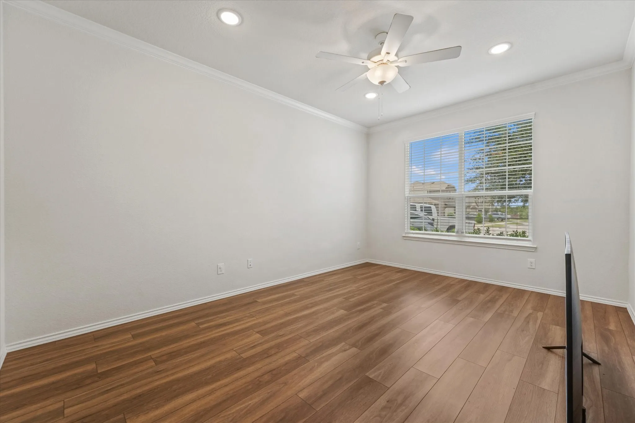 Single Family Residence For Sale in Tarrant County , 824 Lemongrass Court, Fort Worth, Texas 76131, 4 Bedroom, 3 Bathroom, 2 Garage spaces, 2,876 Sqft, built in 2020, mls#21332222, Real Estate Agent in Fort Worth, Homes For Sale in Tarrant county, Homes For Sale in Fort Worth, Realtor in Fort Worth Texas, Real Estate Brokerage Independent Realty Texas, Luminita Cordes Realtor