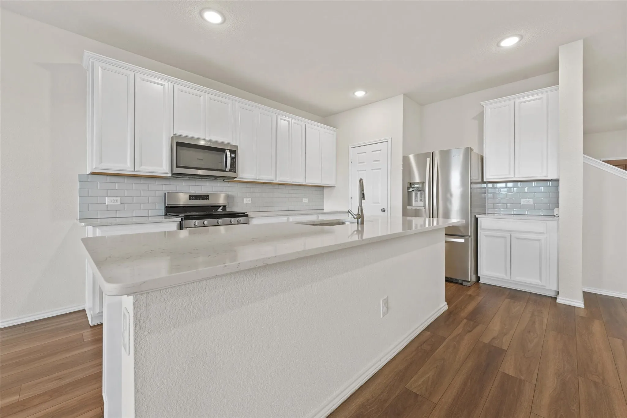 Single Family Residence For Sale in Tarrant County , 824 Lemongrass Court, Fort Worth, Texas 76131, 4 Bedroom, 3 Bathroom, 2 Garage spaces, 2,876 Sqft, built in 2020, mls#21332222, Real Estate Agent in Fort Worth, Homes For Sale in Tarrant county, Homes For Sale in Fort Worth, Realtor in Fort Worth Texas, Real Estate Brokerage Independent Realty Texas, Luminita Cordes Realtor