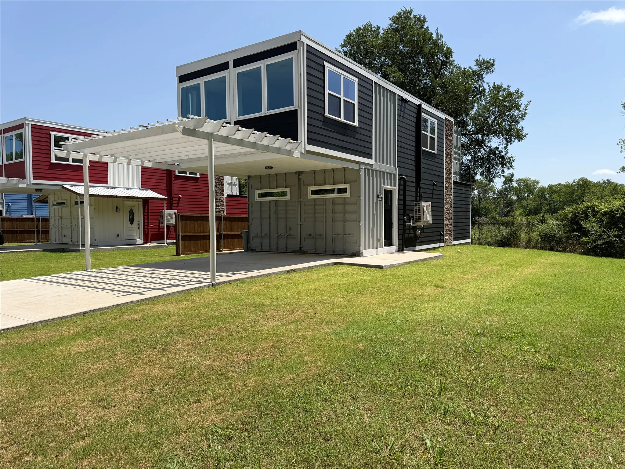 Single Family Residence For Sale in Hunt County , 1232 Kennie Drive, Commerce, Texas 75428, 3 Bedroom, 3 Bathroom, Garage spaces, 1,248 Sqft, built in 2022, mls#21331592, Real Estate Agent in Commerce, Homes For Sale in Hunt county, Homes For Sale in Commerce, Realtor in Commerce Texas, Real Estate Brokerage Independent Realty Texas, Luminita Cordes Realtor