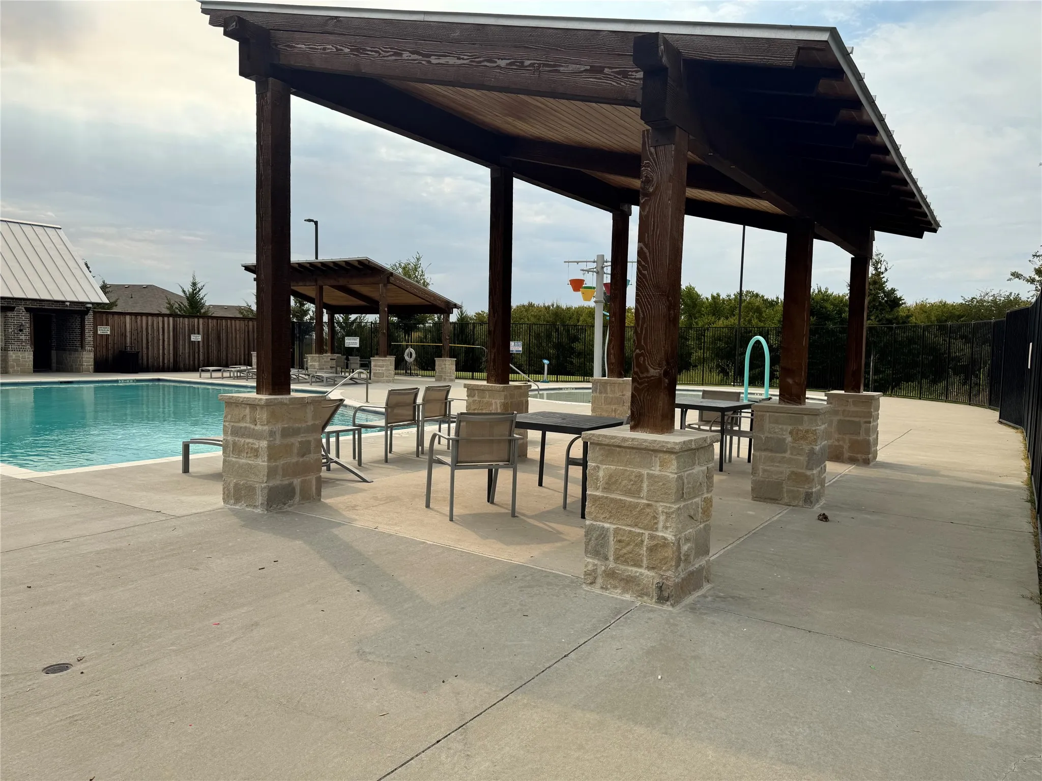 Single Family Residence For Rent in Tarrant County , 9104 Herringbone Drive, Fort Worth, Texas 76131, 3 Bedroom, 2 Bathroom, 2 Garage spaces, 1,794 Sqft, built in 2020, mls#21332465, Real Estate Agent in Fort Worth, Homes For Rent in Tarrant county, Homes For Rent in Fort Worth, Realtor in Fort Worth Texas, Real Estate Brokerage Independent Realty Texas, Luminita Cordes Realtor