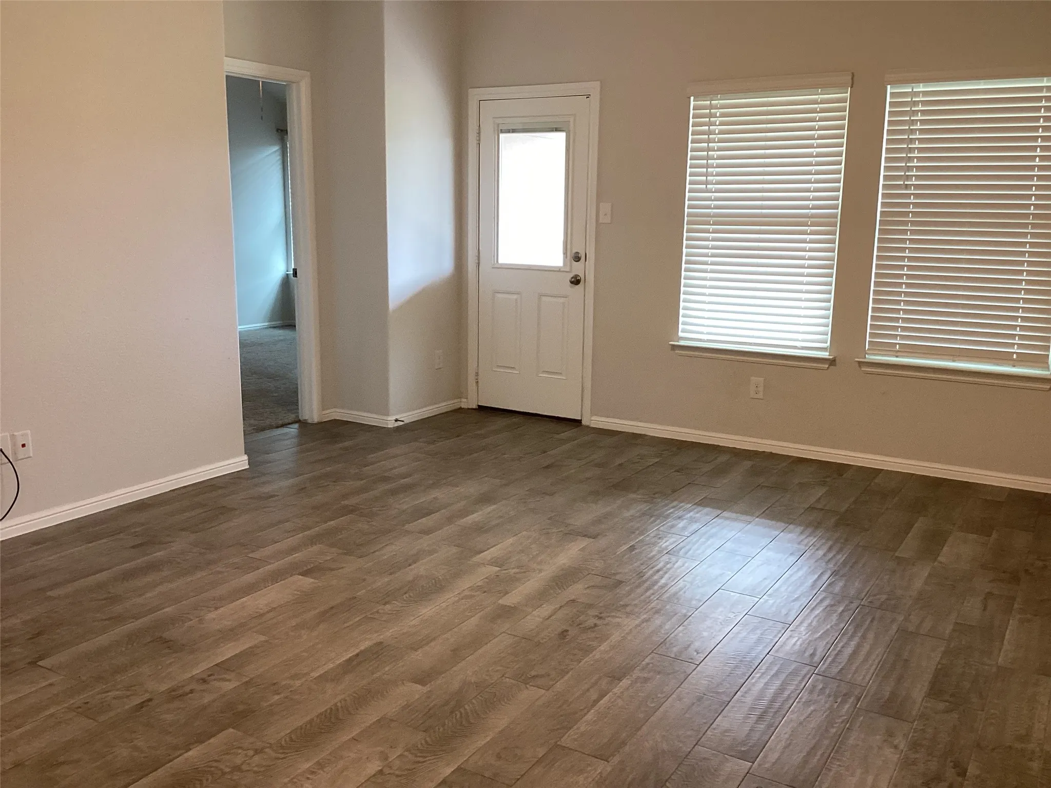 Single Family Residence For Rent in Tarrant County , 9104 Herringbone Drive, Fort Worth, Texas 76131, 3 Bedroom, 2 Bathroom, 2 Garage spaces, 1,794 Sqft, built in 2020, mls#21332465, Real Estate Agent in Fort Worth, Homes For Rent in Tarrant county, Homes For Rent in Fort Worth, Realtor in Fort Worth Texas, Real Estate Brokerage Independent Realty Texas, Luminita Cordes Realtor