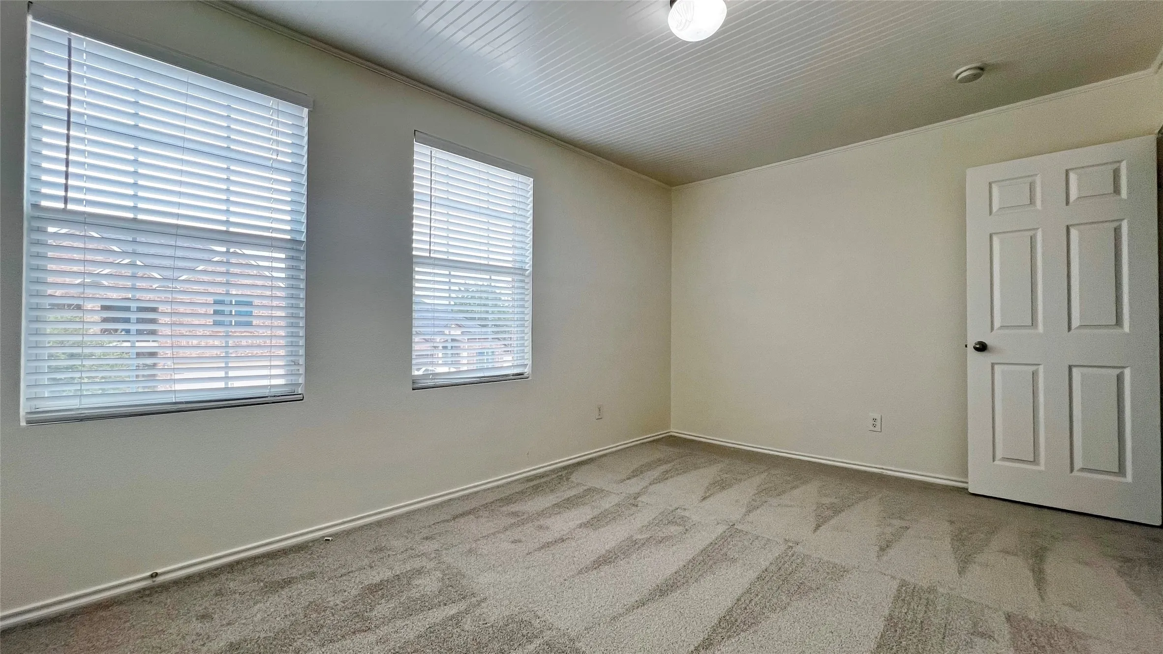 Single Family Residence For Rent in Tarrant County , 1724 Quails Nest Drive, Fort Worth, Texas 76177, 5 Bedroom, 3 Bathroom, 2 Garage spaces, 2,938 Sqft, built in 2006, mls#21332468, Real Estate Agent in Fort Worth, Homes For Rent in Tarrant county, Homes For Rent in Fort Worth, Realtor in Fort Worth Texas, Real Estate Brokerage Independent Realty Texas, Luminita Cordes Realtor