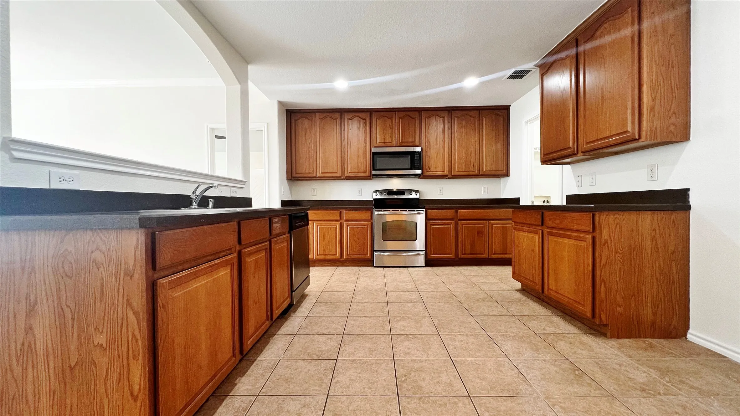 Single Family Residence For Rent in Tarrant County , 1724 Quails Nest Drive, Fort Worth, Texas 76177, 5 Bedroom, 3 Bathroom, 2 Garage spaces, 2,938 Sqft, built in 2006, mls#21332468, Real Estate Agent in Fort Worth, Homes For Rent in Tarrant county, Homes For Rent in Fort Worth, Realtor in Fort Worth Texas, Real Estate Brokerage Independent Realty Texas, Luminita Cordes Realtor