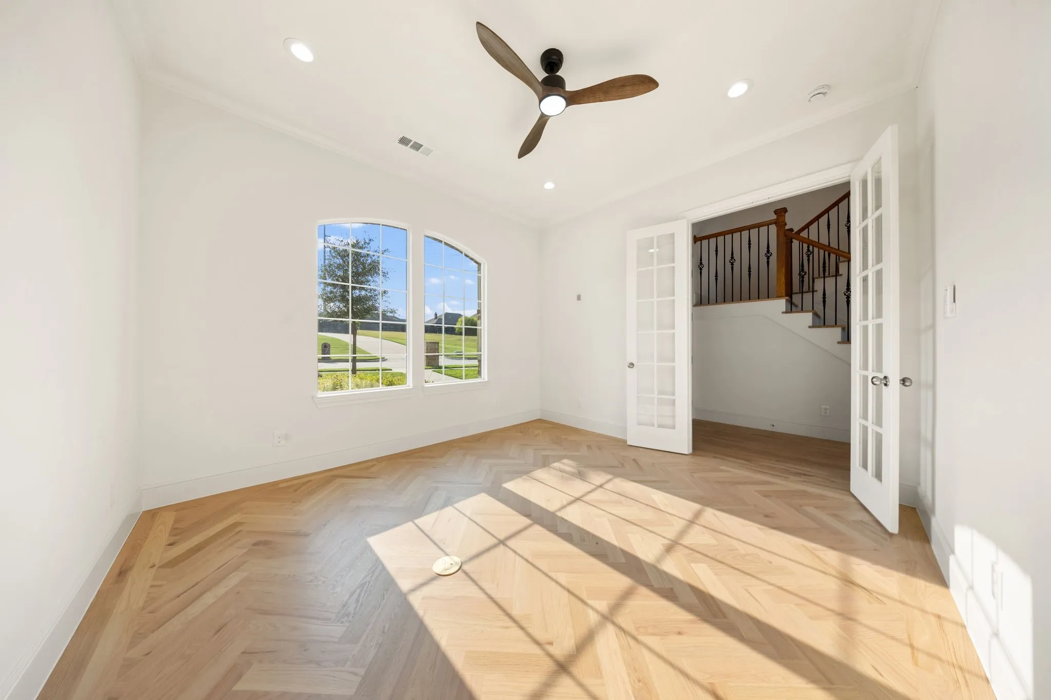 Single Family Residence For Sale in Rockwall County , 3214 Blue Haven Way, Wylie, Texas 75098, 5 Bedroom, 5 Bathroom, 3 Garage spaces, 3,586 Sqft, built in 2016, mls#21332369, Real Estate Agent in Wylie, Homes For Sale in Rockwall county, Homes For Sale in Wylie, Realtor in Wylie Texas, Real Estate Brokerage Independent Realty Texas, Luminita Cordes Realtor