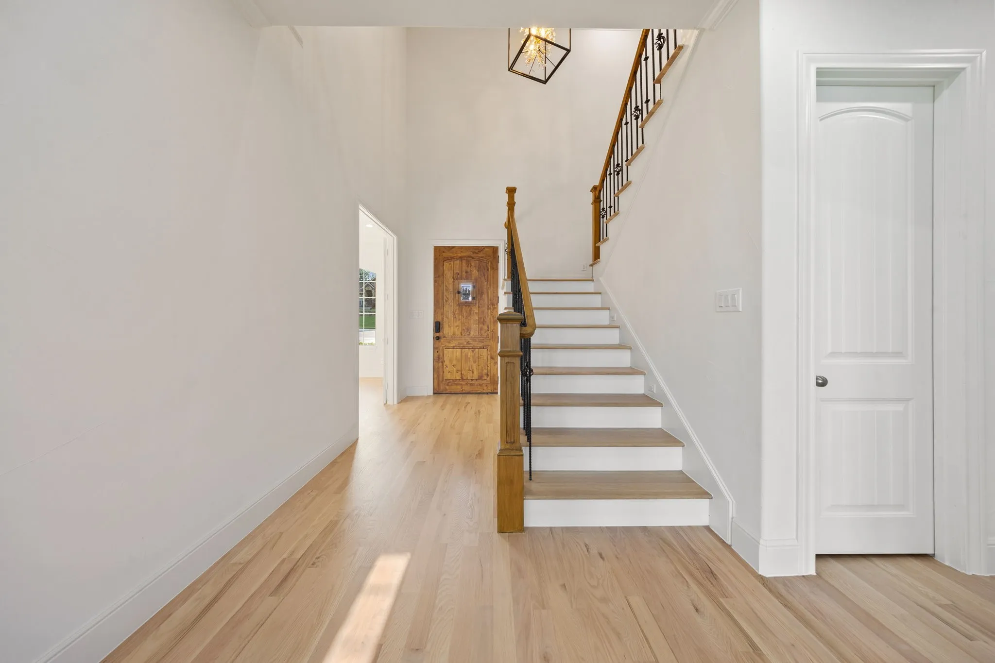 Single Family Residence For Sale in Rockwall County , 3214 Blue Haven Way, Wylie, Texas 75098, 5 Bedroom, 5 Bathroom, 3 Garage spaces, 3,586 Sqft, built in 2016, mls#21332369, Real Estate Agent in Wylie, Homes For Sale in Rockwall county, Homes For Sale in Wylie, Realtor in Wylie Texas, Real Estate Brokerage Independent Realty Texas, Luminita Cordes Realtor
