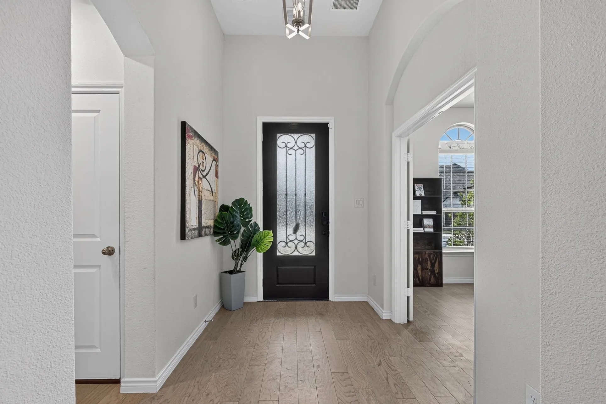 Single Family Residence For Sale in Denton County , 533 Cedarwood Street, Little Elm, Texas 76227, 4 Bedroom, 3 Bathroom, 2 Garage spaces, 2,600 Sqft, built in 2022, mls#21331003, Real Estate Agent in Little Elm, Homes For Sale in Denton county, Homes For Sale in Little Elm, Realtor in Little Elm Texas, Real Estate Brokerage Independent Realty Texas, Luminita Cordes Realtor