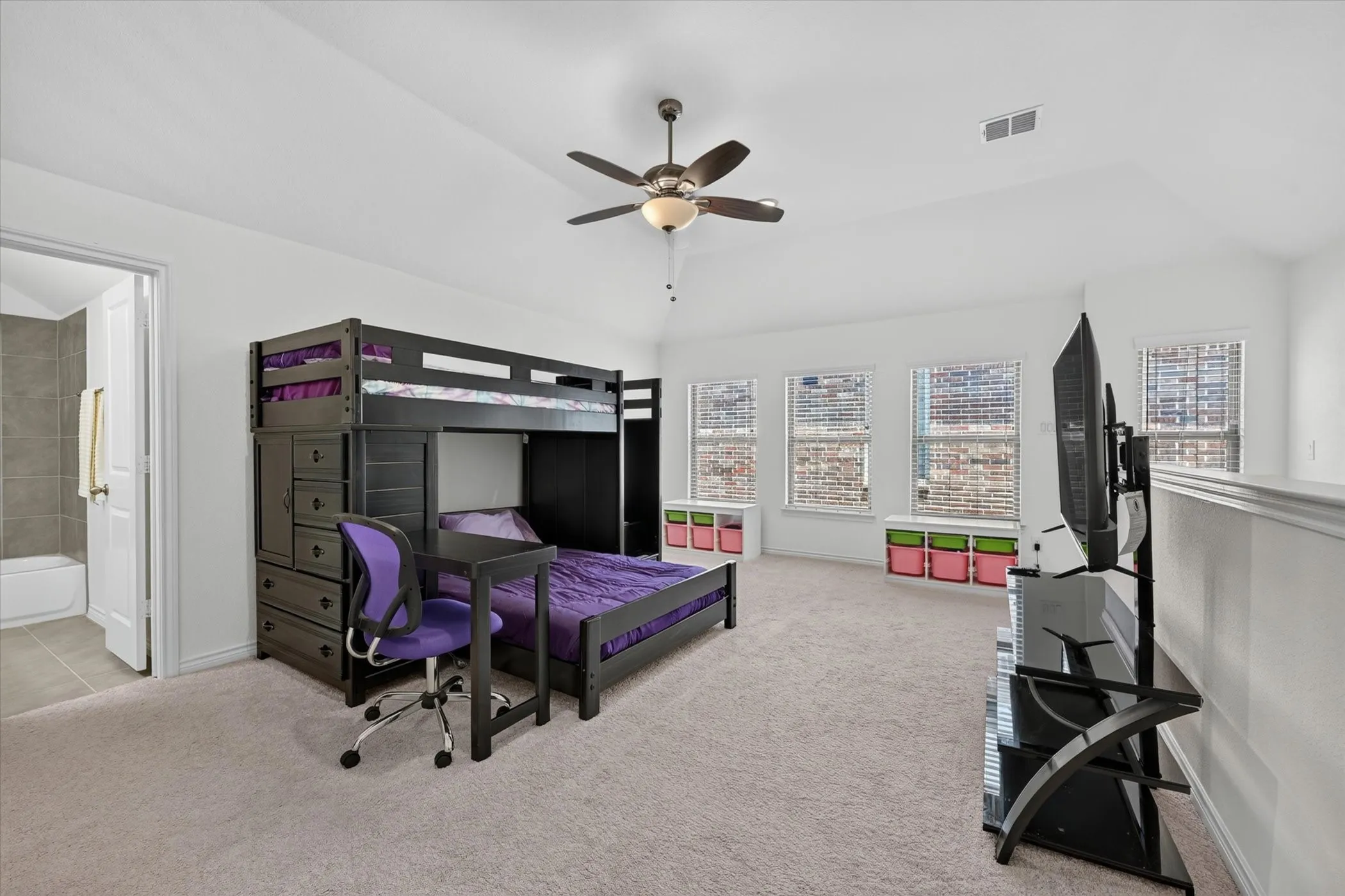 Single Family Residence For Sale in Denton County , 533 Cedarwood Street, Little Elm, Texas 76227, 4 Bedroom, 3 Bathroom, 2 Garage spaces, 2,600 Sqft, built in 2022, mls#21331003, Real Estate Agent in Little Elm, Homes For Sale in Denton county, Homes For Sale in Little Elm, Realtor in Little Elm Texas, Real Estate Brokerage Independent Realty Texas, Luminita Cordes Realtor