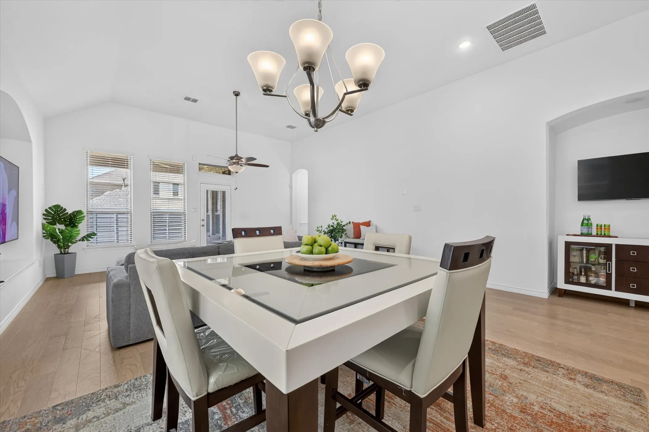 Single Family Residence For Sale in Denton County , 533 Cedarwood Street, Little Elm, Texas 76227, 4 Bedroom, 3 Bathroom, 2 Garage spaces, 2,600 Sqft, built in 2022, mls#21331003, Real Estate Agent in Little Elm, Homes For Sale in Denton county, Homes For Sale in Little Elm, Realtor in Little Elm Texas, Real Estate Brokerage Independent Realty Texas, Luminita Cordes Realtor