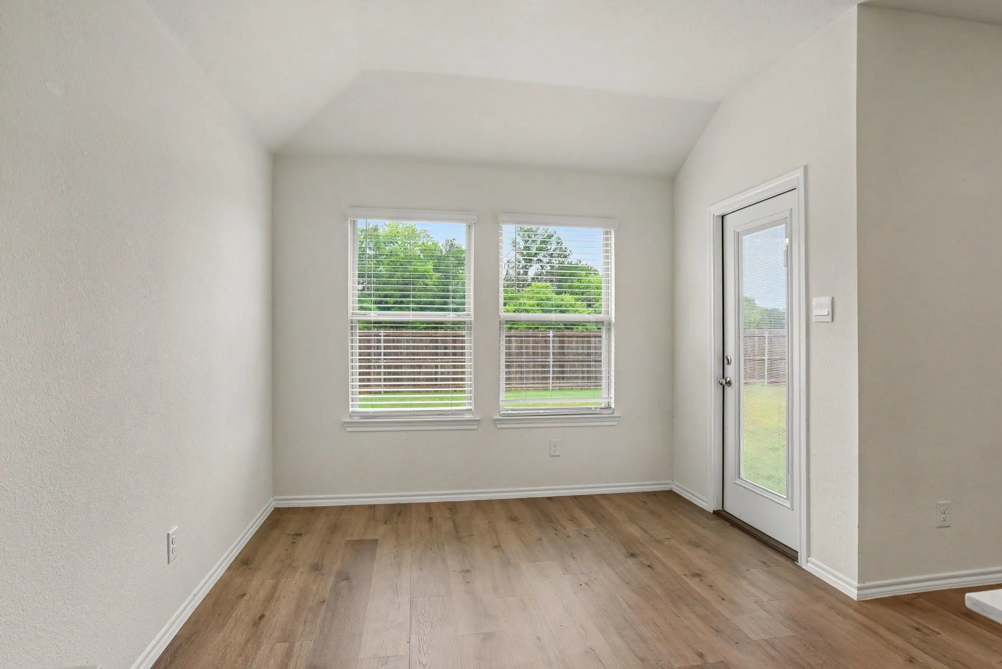 Single Family Residence For Sale in Hunt County , 217 Red Stream Way, Caddo Mills, Texas 75135, 3 Bedroom, 2 Bathroom, 2 Garage spaces, 1,476 Sqft, built in 2023, mls#21332430, Real Estate Agent in Caddo Mills, Homes For Sale in Hunt county, Homes For Sale in Caddo Mills, Realtor in Caddo Mills Texas, Real Estate Brokerage Independent Realty Texas, Luminita Cordes Realtor