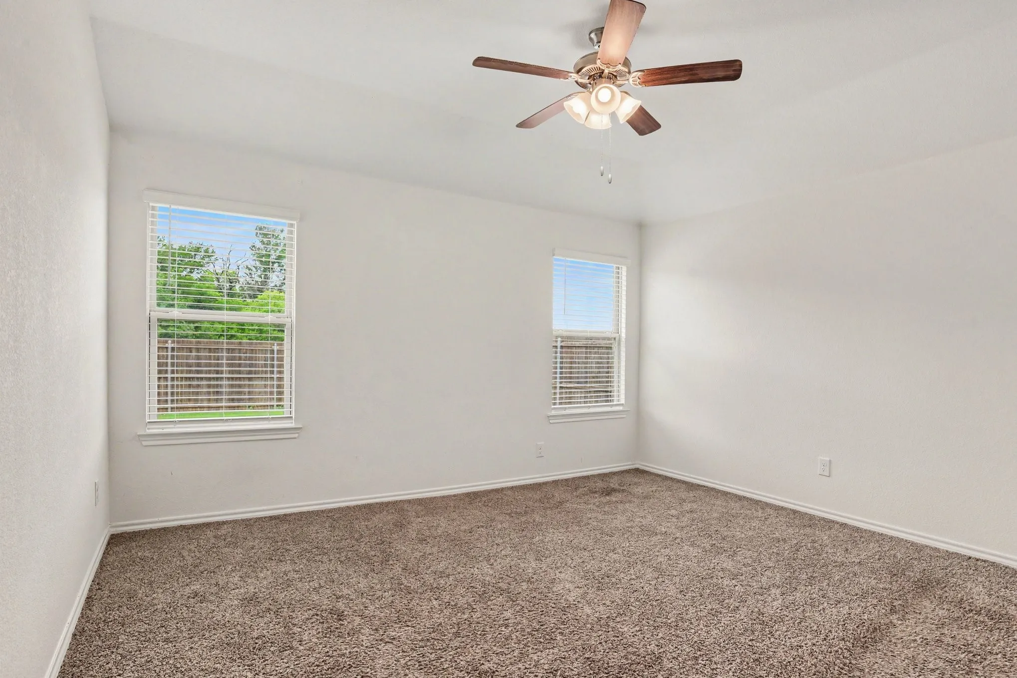 Single Family Residence For Sale in Hunt County , 217 Red Stream Way, Caddo Mills, Texas 75135, 3 Bedroom, 2 Bathroom, 2 Garage spaces, 1,476 Sqft, built in 2023, mls#21332430, Real Estate Agent in Caddo Mills, Homes For Sale in Hunt county, Homes For Sale in Caddo Mills, Realtor in Caddo Mills Texas, Real Estate Brokerage Independent Realty Texas, Luminita Cordes Realtor