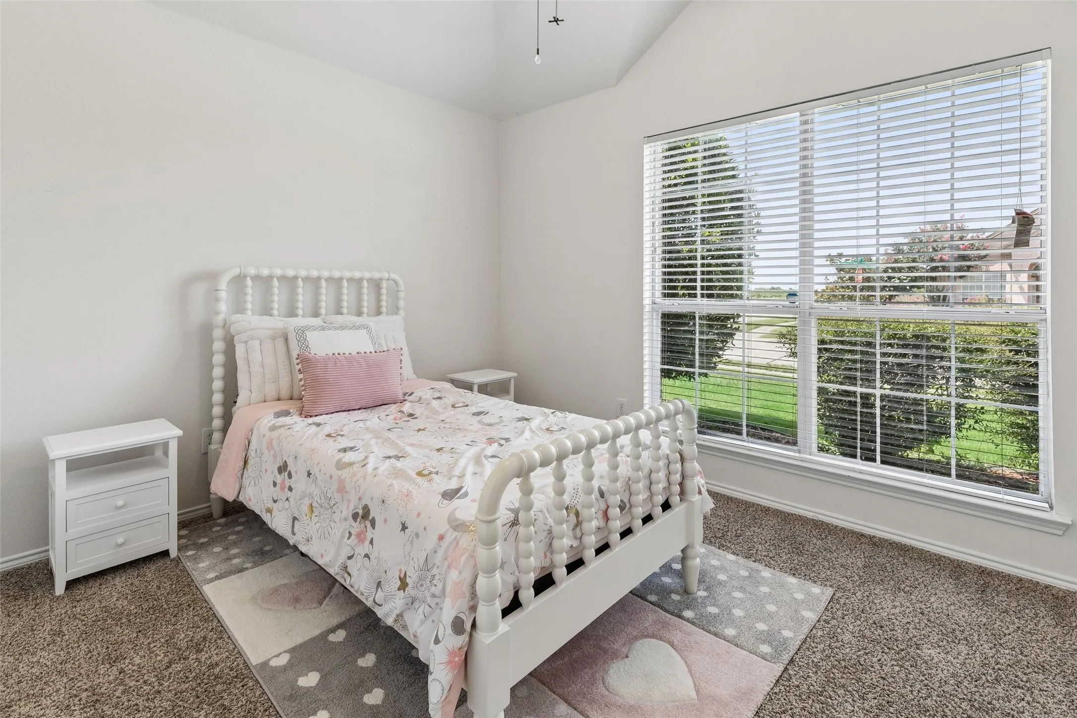 Single Family Residence For Sale in Collin County , 11809 Woodland Way, Frisco, Texas 75035, 4 Bedroom, 2 Bathroom, 2 Garage spaces, 2,090 Sqft, built in 1998, mls#21332061, Real Estate Agent in Frisco, Homes For Sale in Collin county, Homes For Sale in Frisco, Realtor in Frisco Texas, Real Estate Brokerage Independent Realty Texas, Luminita Cordes Realtor