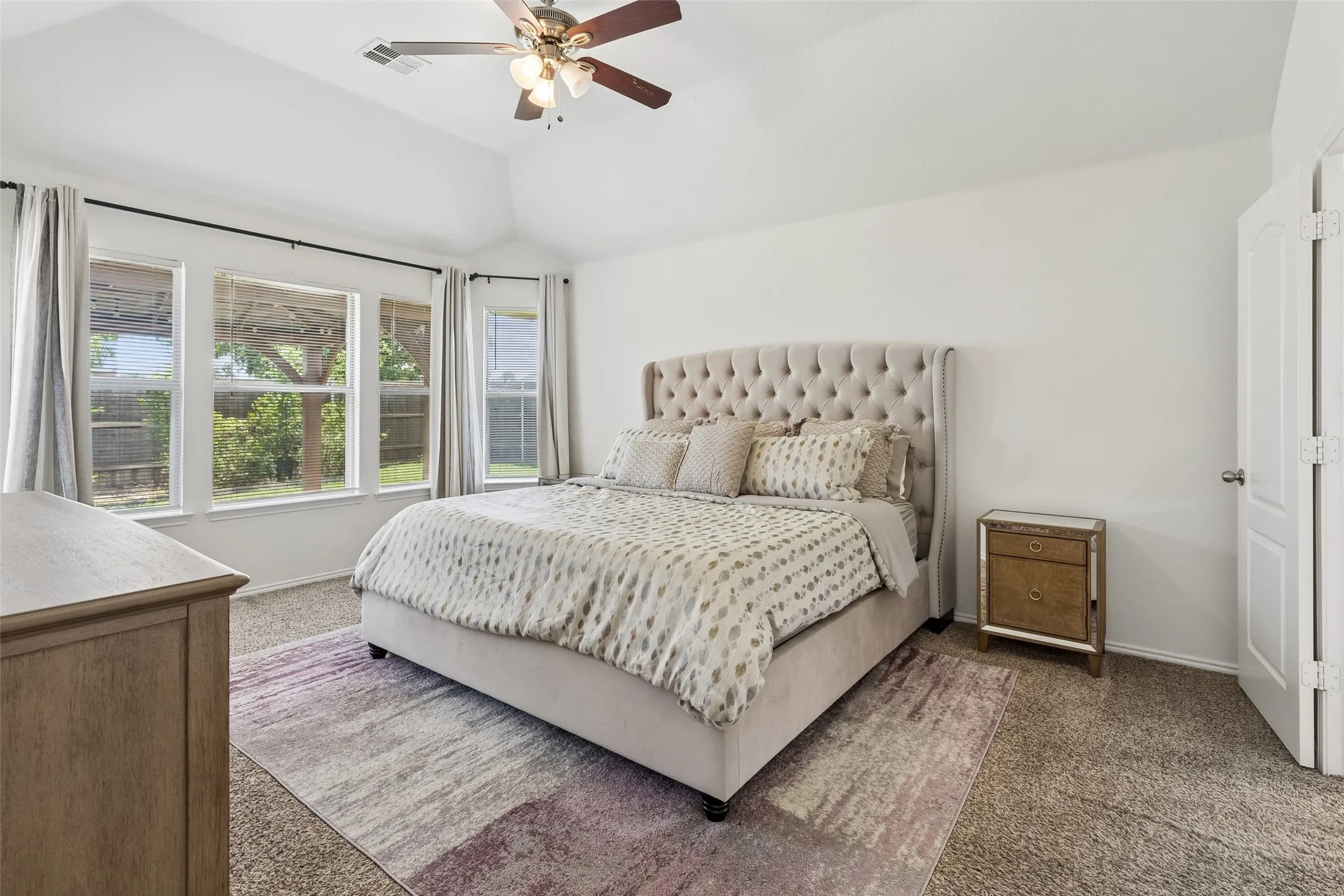 Single Family Residence For Sale in Collin County , 11809 Woodland Way, Frisco, Texas 75035, 4 Bedroom, 2 Bathroom, 2 Garage spaces, 2,090 Sqft, built in 1998, mls#21332061, Real Estate Agent in Frisco, Homes For Sale in Collin county, Homes For Sale in Frisco, Realtor in Frisco Texas, Real Estate Brokerage Independent Realty Texas, Luminita Cordes Realtor