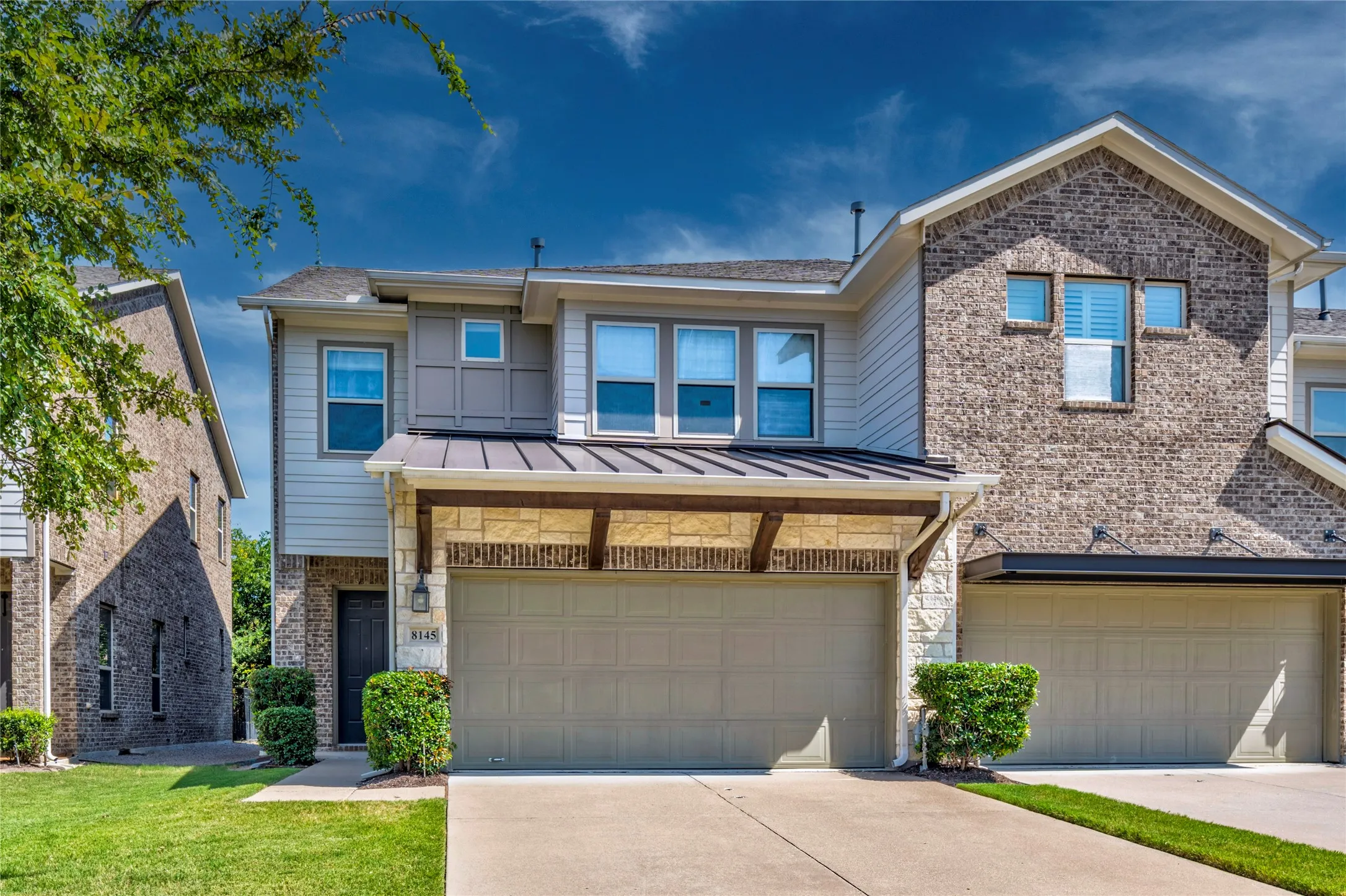 Townhouse For Sale in Collin County , 8145 Snapdragon Way, Dallas, Texas 75252, 3 Bedrooms, 3 Bathrooms, 2 Garage spaces, 1,934 Sqft, built in 2017, Price $495,000, mls#21332036, Real Estate Agent in Dallas, Homes For Sale in Collin county, Homes For Sale in Dallas, Realtor in Dallas Texas, Real Estate Brokerage Independent Realty Texas, Luminita Cordes Realtor