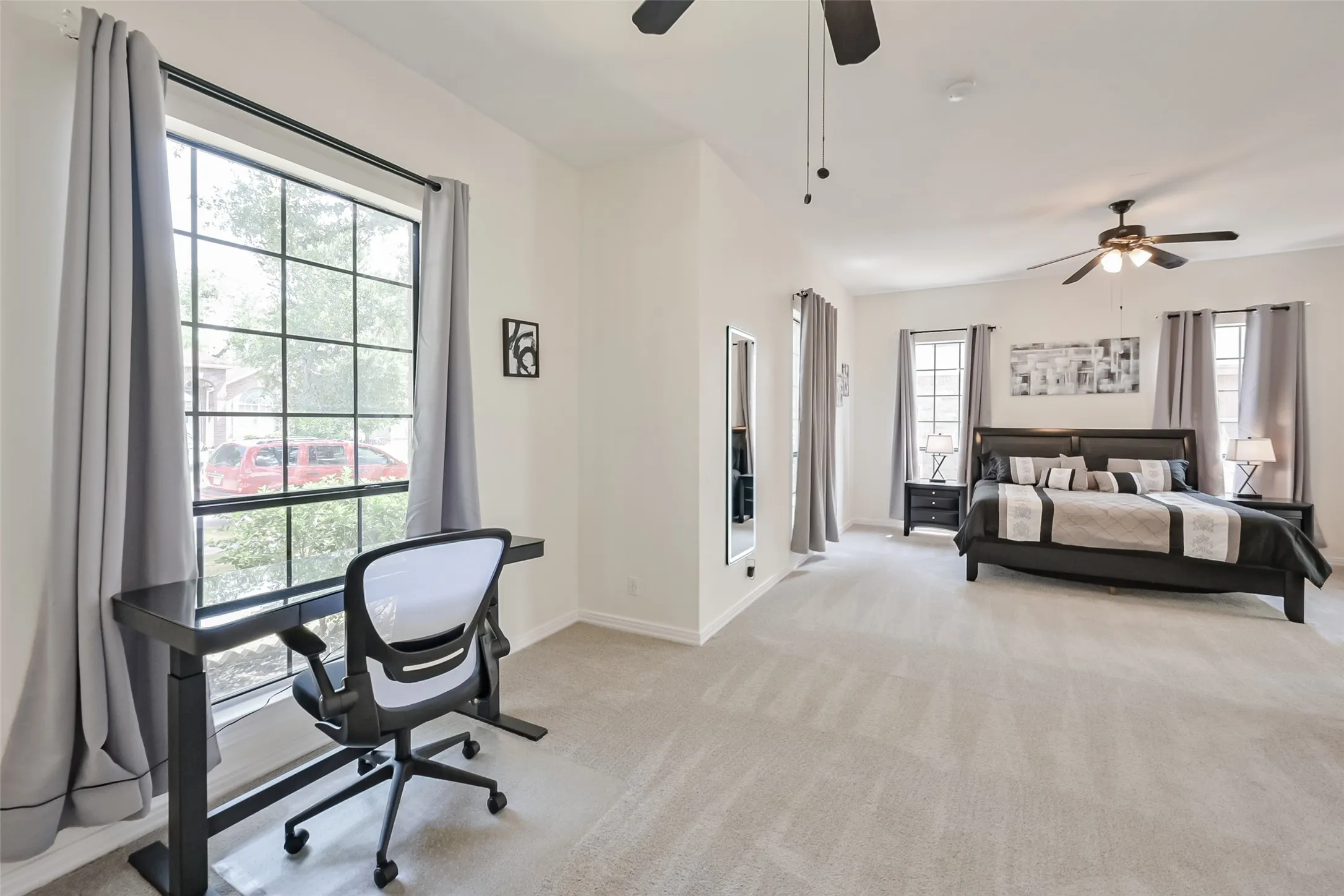 Single Family Residence For Rent in Tarrant County , 2735 Water Oak Drive, Grand Prairie, Texas 75052, 5 Bedroom, 4 Bathroom, 2 Garage spaces, 3,546 Sqft, built in 2000, mls#21332487, Real Estate Agent in Grand Prairie, Homes For Rent in Tarrant county, Homes For Rent in Grand Prairie, Realtor in Grand Prairie Texas, Real Estate Brokerage Independent Realty Texas, Luminita Cordes Realtor