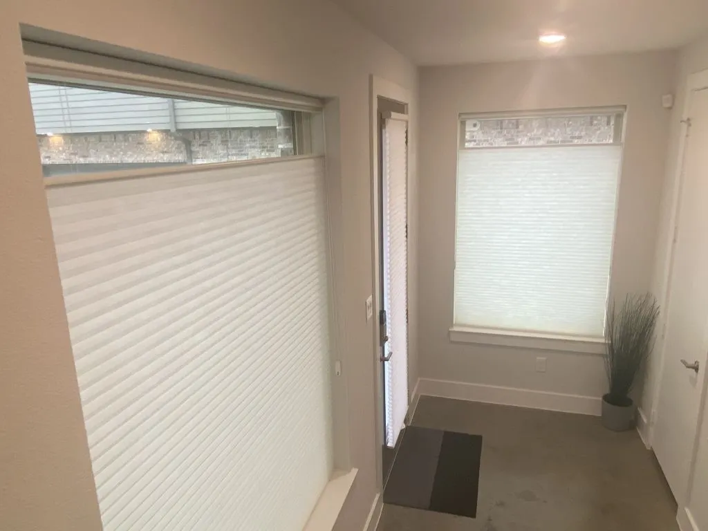 Townhouse For Rent in Dallas County , 1802 Deacon Hill, Dallas, Texas 75204, 2 Bedrooms, 3 Bathrooms, 2 Garage spaces, 1,426 Sqft, built in 2019, Price $3,400, mls#21332508, Real Estate Agent in Dallas, Homes For Rent in Dallas county, Homes For Rent in Dallas, Realtor in Dallas Texas, Real Estate Brokerage Independent Realty Texas, Luminita Cordes Realtor