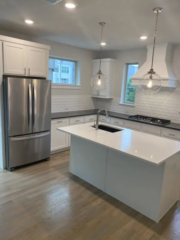 Townhouse For Rent in Dallas County , 1802 Deacon Hill, Dallas, Texas 75204, 2 Bedrooms, 3 Bathrooms, 2 Garage spaces, 1,426 Sqft, built in 2019, Price $3,400, mls#21332508, Real Estate Agent in Dallas, Homes For Rent in Dallas county, Homes For Rent in Dallas, Realtor in Dallas Texas, Real Estate Brokerage Independent Realty Texas, Luminita Cordes Realtor