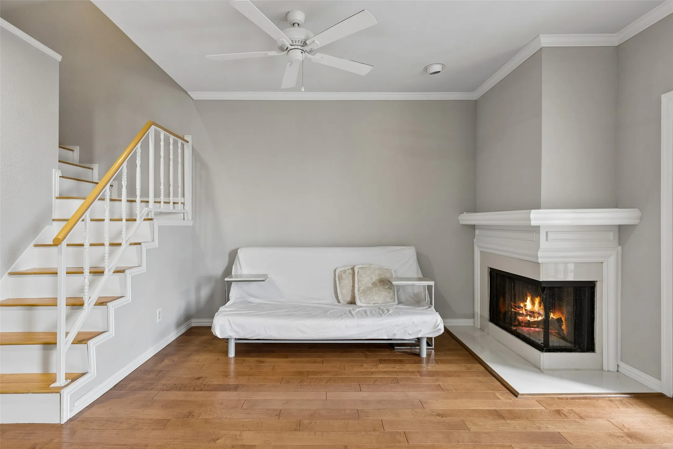 Condominium For Sale in Dallas County , 5325 Bent Tree Forest Drive 2230, Dallas, Texas 75248, 1 Bedroom, 2 Bathroom, 1 Garage spaces, 1,028 Sqft, built in 1983, mls#21329803, Real Estate Agent in Dallas, Homes For Sale in Dallas county, Homes For Sale in Dallas, Realtor in Dallas Texas, Real Estate Brokerage Independent Realty Texas, Luminita Cordes Realtor