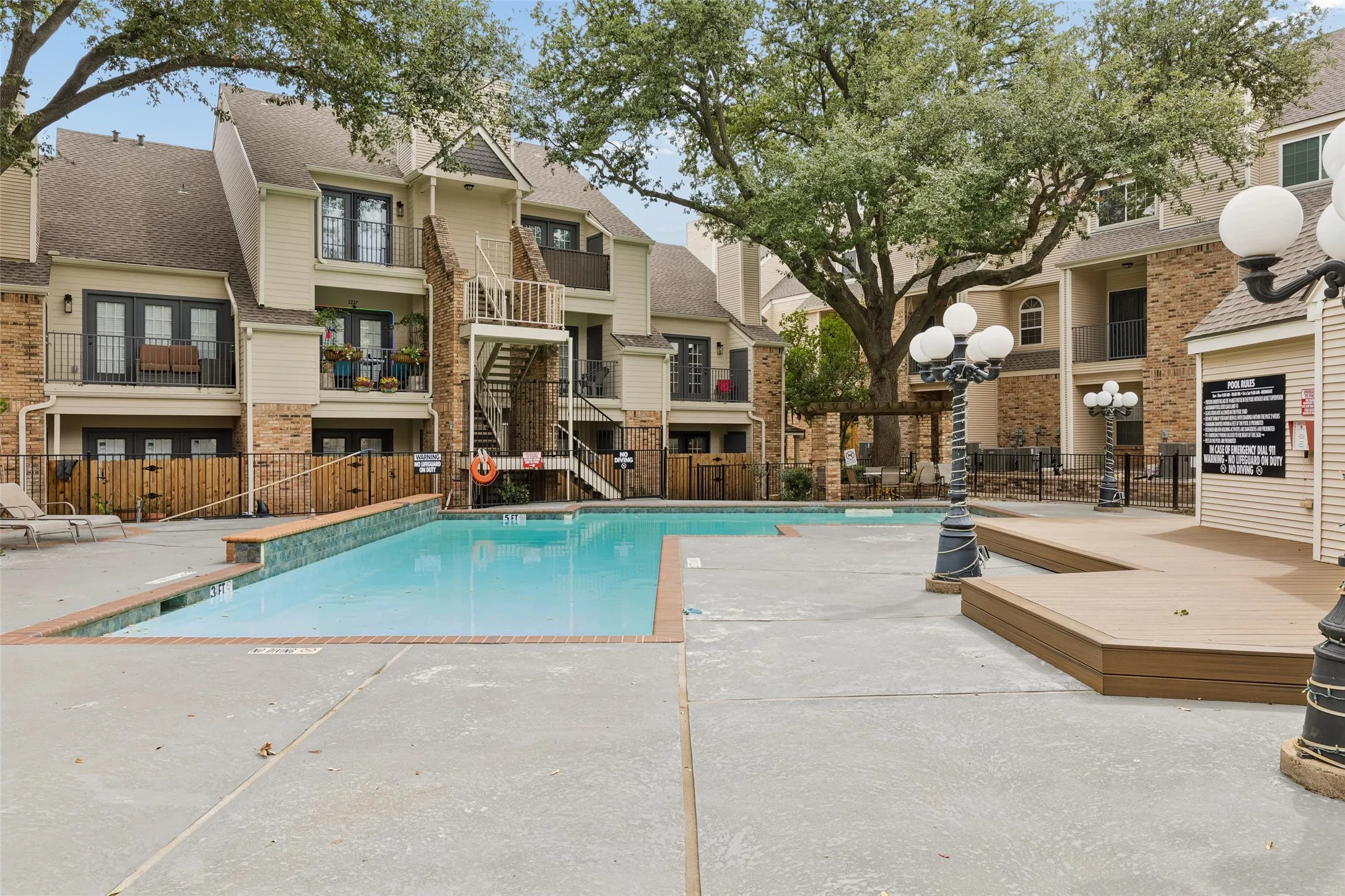 Condominium For Sale in Dallas County , 5325 Bent Tree Forest Drive 2230, Dallas, Texas 75248, 1 Bedroom, 2 Bathroom, 1 Garage spaces, 1,028 Sqft, built in 1983, mls#21329803, Real Estate Agent in Dallas, Homes For Sale in Dallas county, Homes For Sale in Dallas, Realtor in Dallas Texas, Real Estate Brokerage Independent Realty Texas, Luminita Cordes Realtor