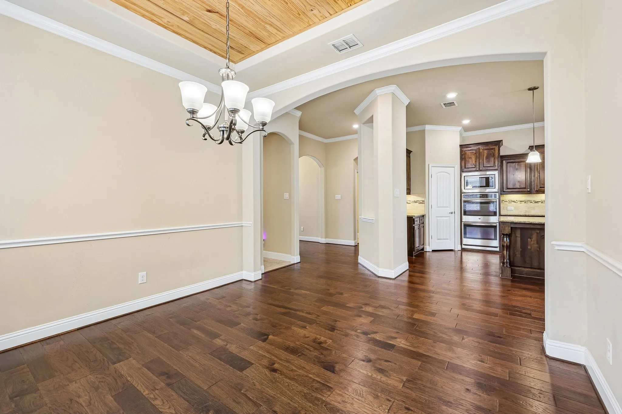Single Family Residence For Sale in Collin County , 2721 Driftwood Creek Trail, Celina, Texas 75078, 4 Bedroom, 3 Bathroom, 2 Garage spaces, 2,564 Sqft, built in 2016, mls#21320304, Real Estate Agent in Celina, Homes For Sale in Collin county, Homes For Sale in Celina, Realtor in Celina Texas, Real Estate Brokerage Independent Realty Texas, Luminita Cordes Realtor