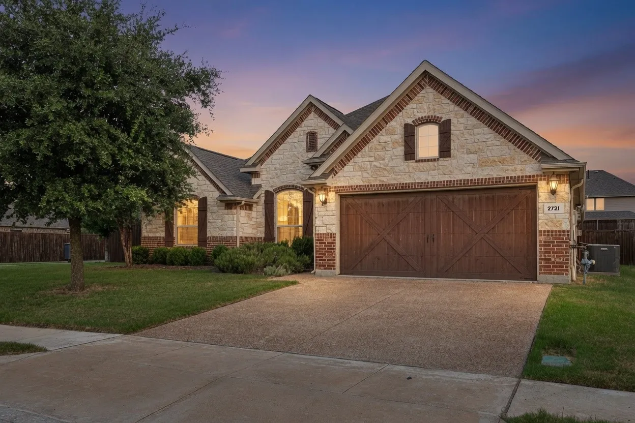 Single Family Residence For Sale in Collin County , 2721 Driftwood Creek Trail, Celina, Texas 75078, 4 Bedroom, 3 Bathroom, 2 Garage spaces, 2,564 Sqft, built in 2016, mls#21320304, Real Estate Agent in Celina, Homes For Sale in Collin county, Homes For Sale in Celina, Realtor in Celina Texas, Real Estate Brokerage Independent Realty Texas, Luminita Cordes Realtor