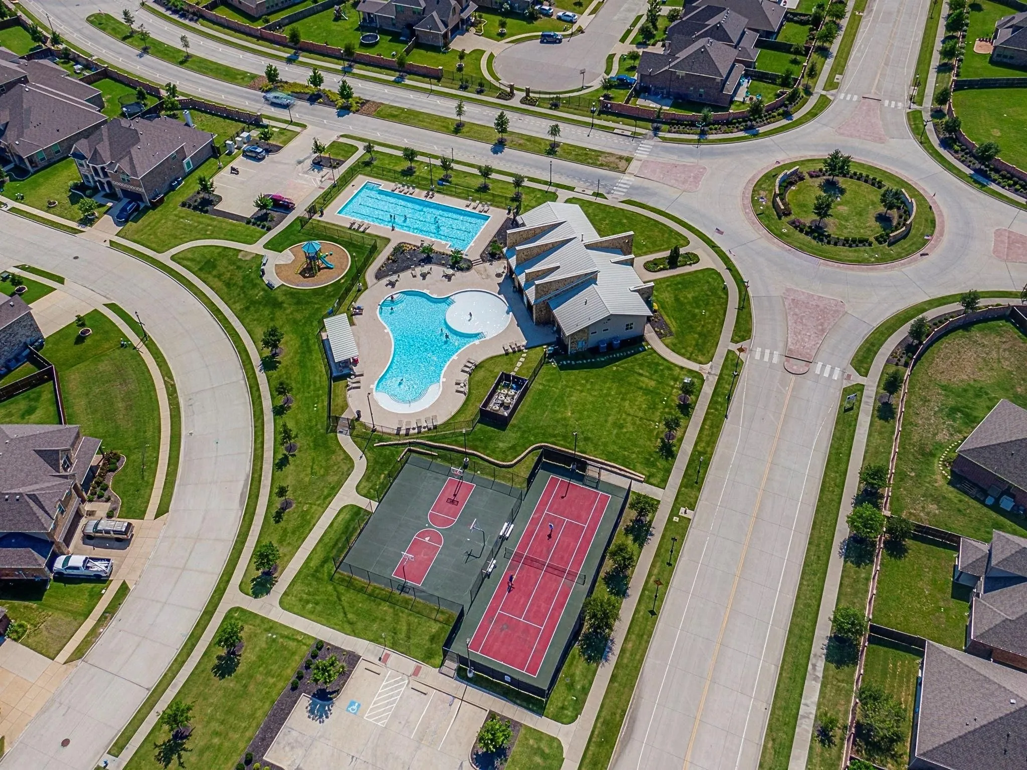 Single Family Residence For Sale in Collin County , 2721 Driftwood Creek Trail, Celina, Texas 75078, 4 Bedroom, 3 Bathroom, 2 Garage spaces, 2,564 Sqft, built in 2016, mls#21320304, Real Estate Agent in Celina, Homes For Sale in Collin county, Homes For Sale in Celina, Realtor in Celina Texas, Real Estate Brokerage Independent Realty Texas, Luminita Cordes Realtor