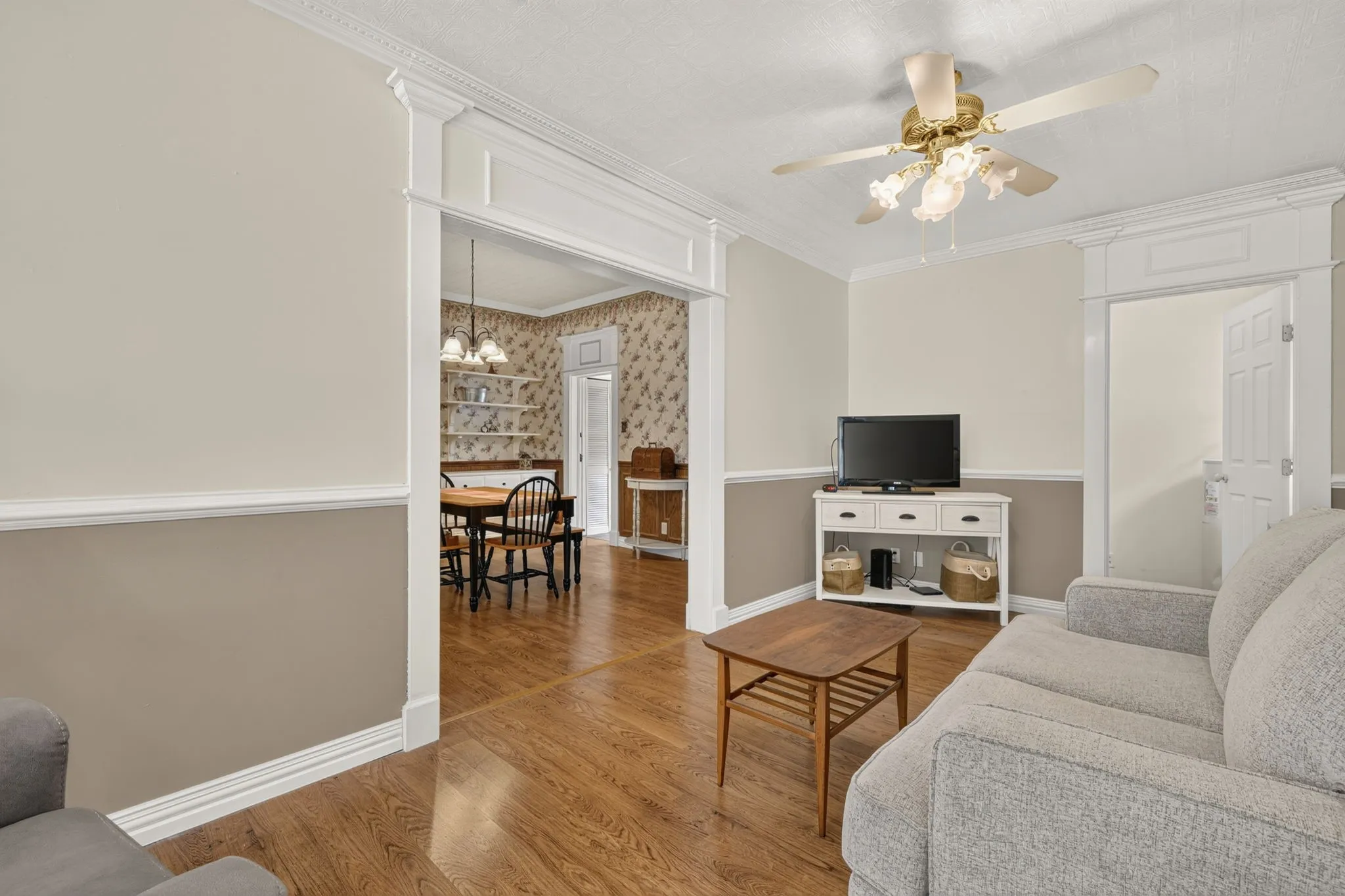 Single Family Residence For Sale in Parker County , 217 E 1st Street, Weatherford, Texas 76086, 2 Bedroom, 1 Bathroom, Garage spaces, 1,148 Sqft, built in 0, mls#21331229, Real Estate Agent in Weatherford, Homes For Sale in Parker county, Homes For Sale in Weatherford, Realtor in Weatherford Texas, Real Estate Brokerage Independent Realty Texas, Luminita Cordes Realtor