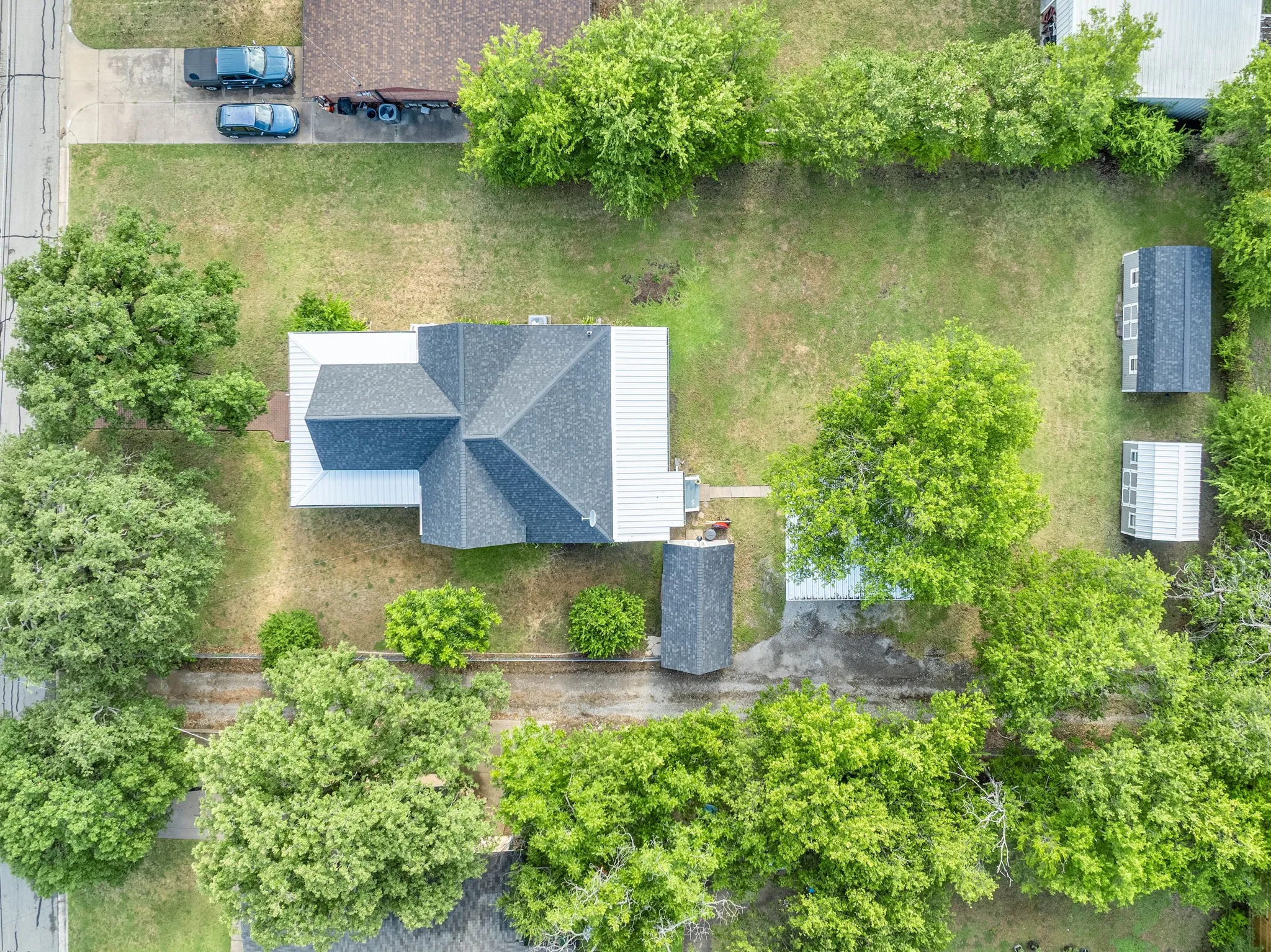 Single Family Residence For Sale in Parker County , 217 E 1st Street, Weatherford, Texas 76086, 2 Bedroom, 1 Bathroom, Garage spaces, 1,148 Sqft, built in 0, mls#21331229, Real Estate Agent in Weatherford, Homes For Sale in Parker county, Homes For Sale in Weatherford, Realtor in Weatherford Texas, Real Estate Brokerage Independent Realty Texas, Luminita Cordes Realtor