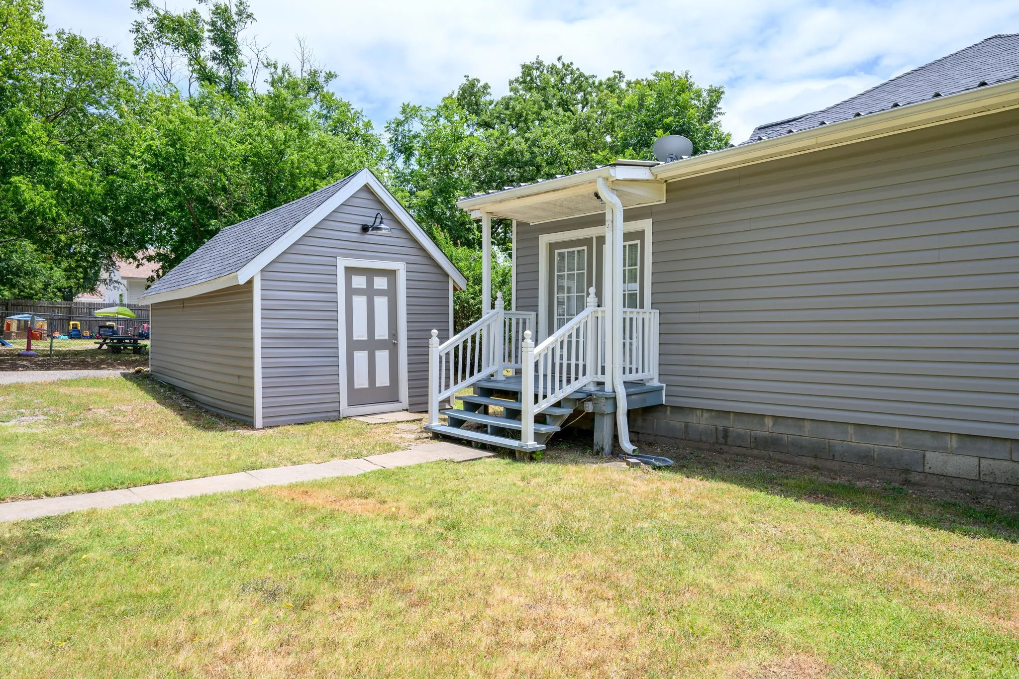 Single Family Residence For Sale in Parker County , 217 E 1st Street, Weatherford, Texas 76086, 2 Bedroom, 1 Bathroom, Garage spaces, 1,148 Sqft, built in 0, mls#21331229, Real Estate Agent in Weatherford, Homes For Sale in Parker county, Homes For Sale in Weatherford, Realtor in Weatherford Texas, Real Estate Brokerage Independent Realty Texas, Luminita Cordes Realtor
