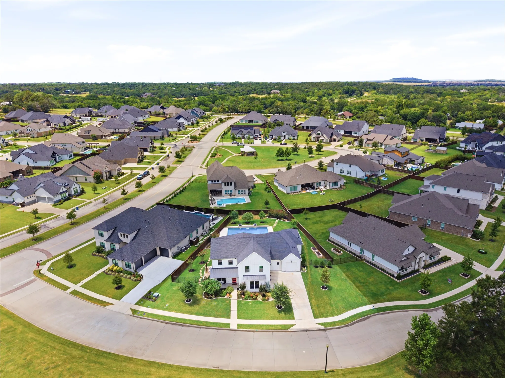Single Family Residence For Sale in Denton County , 167 Stirling Drive, Argyle, Texas 76226, 4 Bedroom, 5 Bathroom, 3 Garage spaces, 3,387 Sqft, built in 2021, mls#21329275, Real Estate Agent in Argyle, Homes For Sale in Denton county, Homes For Sale in Argyle, Realtor in Argyle Texas, Real Estate Brokerage Independent Realty Texas, Luminita Cordes Realtor