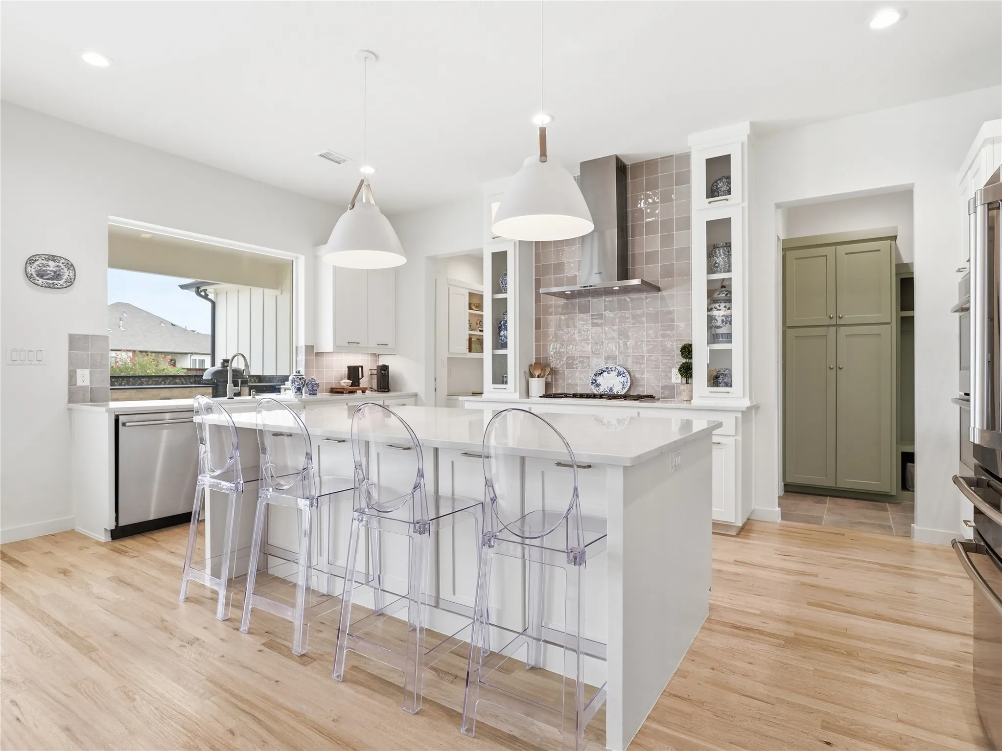 Single Family Residence For Sale in Denton County , 167 Stirling Drive, Argyle, Texas 76226, 4 Bedroom, 5 Bathroom, 3 Garage spaces, 3,387 Sqft, built in 2021, mls#21329275, Real Estate Agent in Argyle, Homes For Sale in Denton county, Homes For Sale in Argyle, Realtor in Argyle Texas, Real Estate Brokerage Independent Realty Texas, Luminita Cordes Realtor