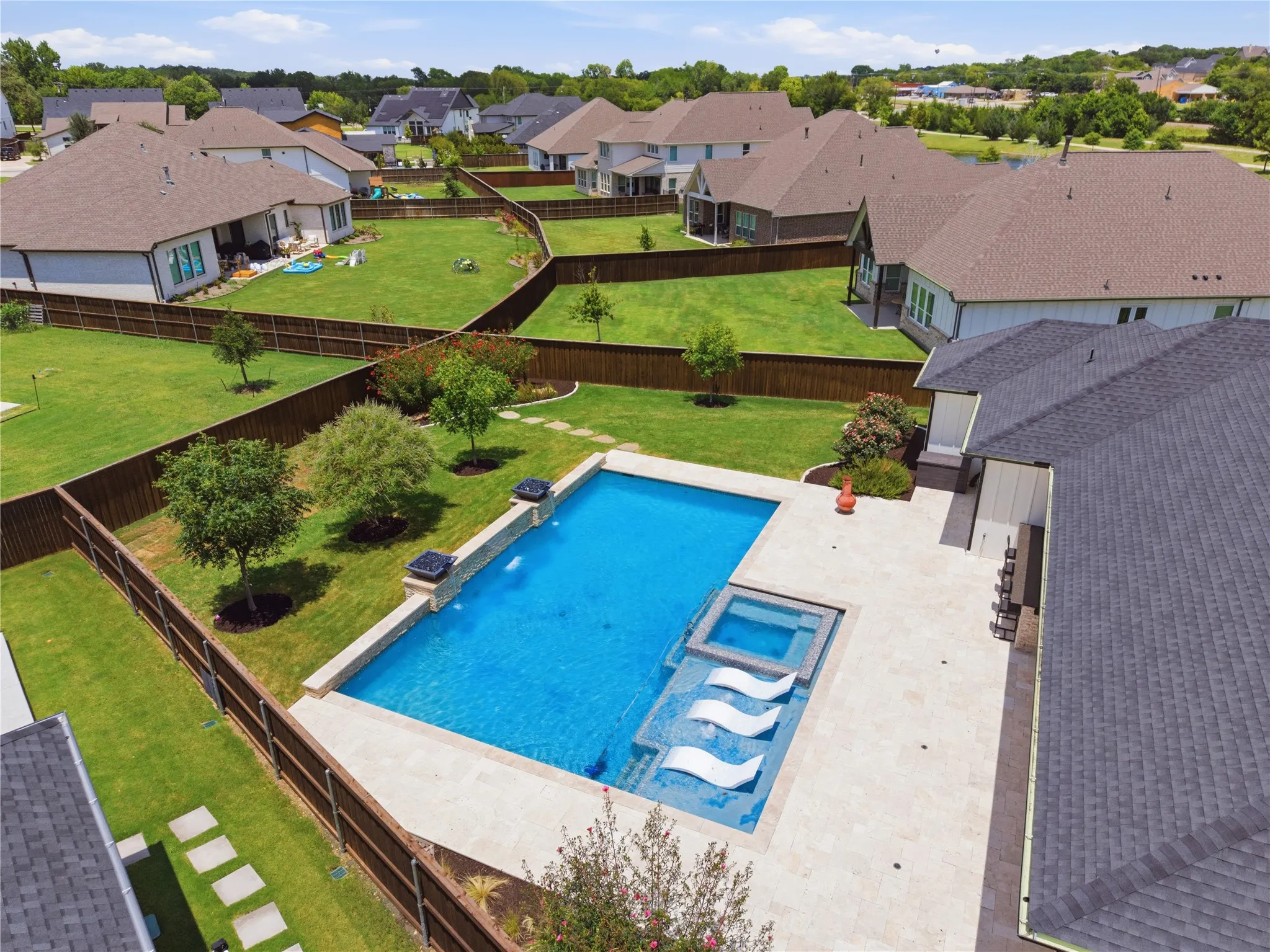 Single Family Residence For Sale in Denton County , 167 Stirling Drive, Argyle, Texas 76226, 4 Bedroom, 5 Bathroom, 3 Garage spaces, 3,387 Sqft, built in 2021, mls#21329275, Real Estate Agent in Argyle, Homes For Sale in Denton county, Homes For Sale in Argyle, Realtor in Argyle Texas, Real Estate Brokerage Independent Realty Texas, Luminita Cordes Realtor