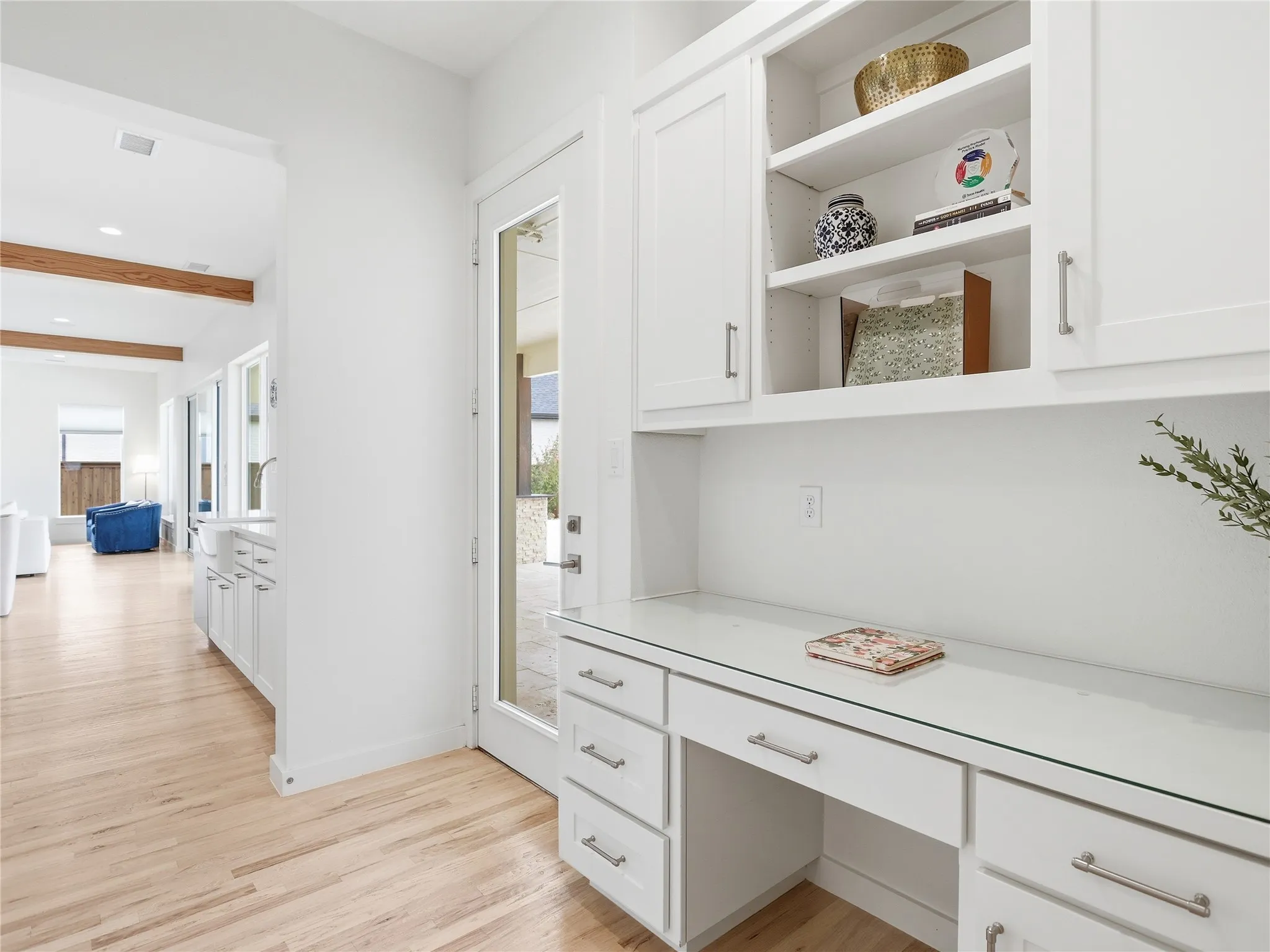 Single Family Residence For Sale in Denton County , 167 Stirling Drive, Argyle, Texas 76226, 4 Bedroom, 5 Bathroom, 3 Garage spaces, 3,387 Sqft, built in 2021, mls#21329275, Real Estate Agent in Argyle, Homes For Sale in Denton county, Homes For Sale in Argyle, Realtor in Argyle Texas, Real Estate Brokerage Independent Realty Texas, Luminita Cordes Realtor