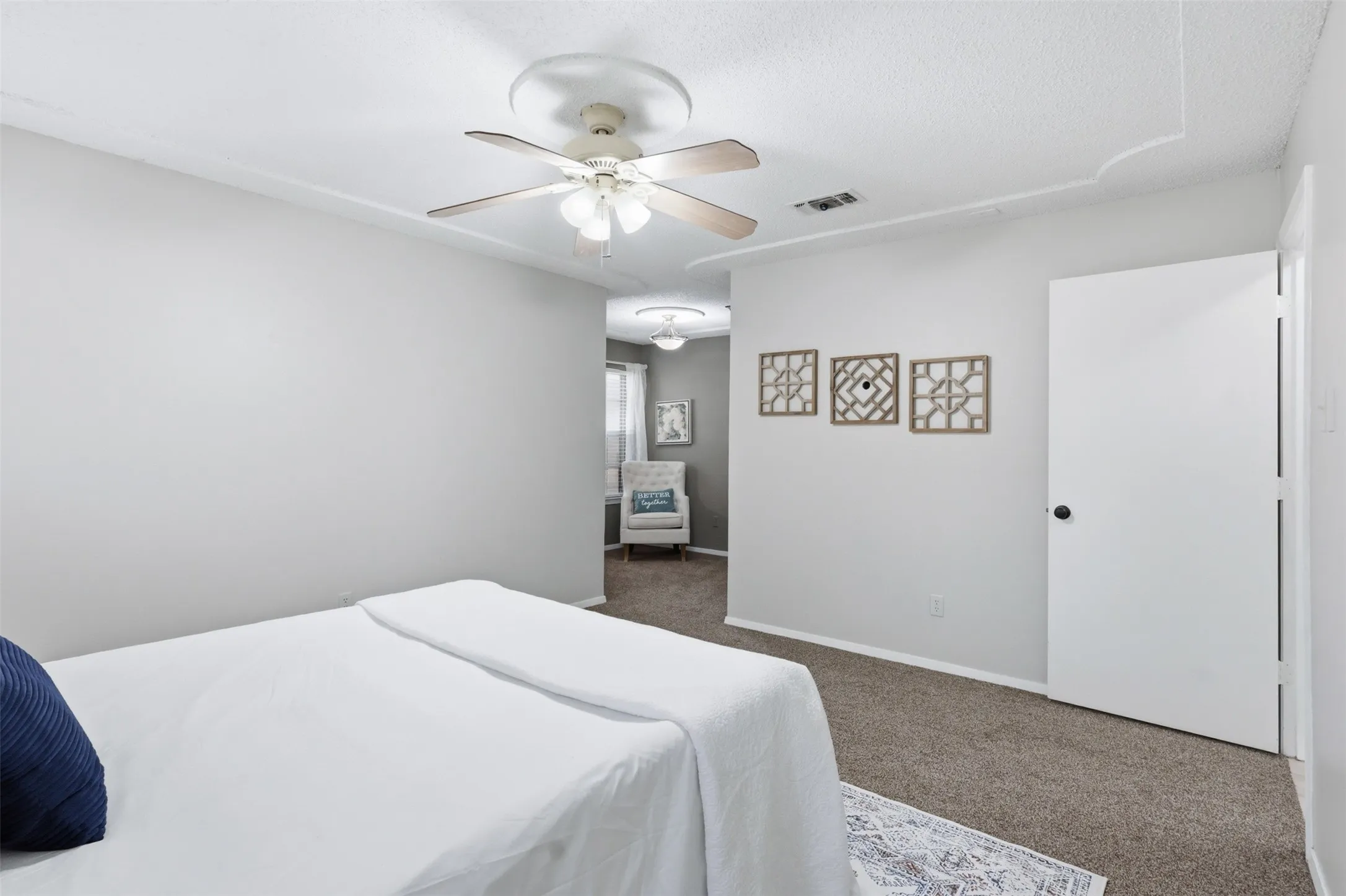 Single Family Residence For Sale in Tarrant County , 5536 Meadow Oak Street, North Richland Hills, Texas 76180, 3 Bedroom, 2 Bathroom, 2 Garage spaces, 1,786 Sqft, built in 1980, mls#21328960, Real Estate Agent in North Richland Hills, Homes For Sale in Tarrant county, Homes For Sale in North Richland Hills, Realtor in North Richland Hills Texas, Real Estate Brokerage Independent Realty Texas, Luminita Cordes Realtor