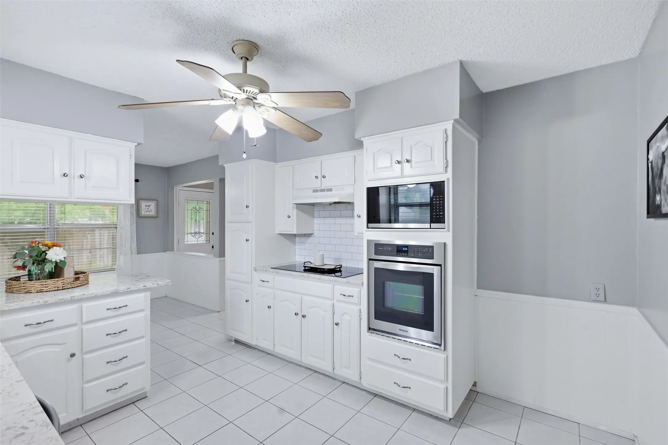 Single Family Residence For Sale in Tarrant County , 5536 Meadow Oak Street, North Richland Hills, Texas 76180, 3 Bedroom, 2 Bathroom, 2 Garage spaces, 1,786 Sqft, built in 1980, mls#21328960, Real Estate Agent in North Richland Hills, Homes For Sale in Tarrant county, Homes For Sale in North Richland Hills, Realtor in North Richland Hills Texas, Real Estate Brokerage Independent Realty Texas, Luminita Cordes Realtor