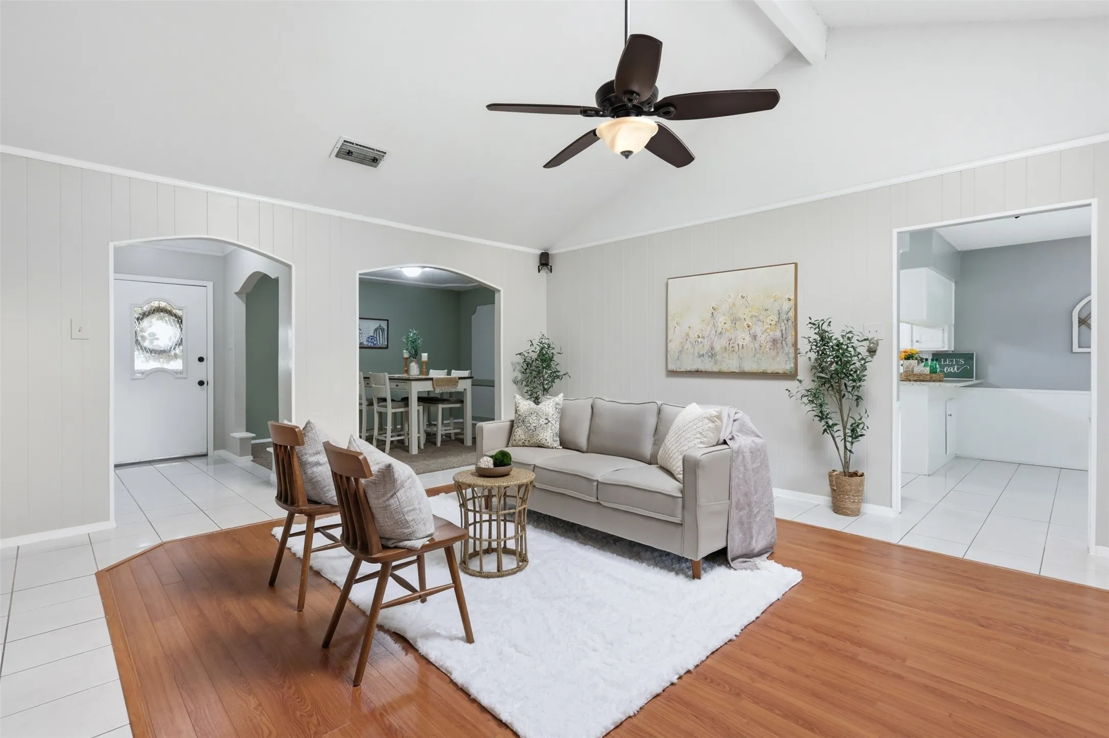 Single Family Residence For Sale in Tarrant County , 5536 Meadow Oak Street, North Richland Hills, Texas 76180, 3 Bedroom, 2 Bathroom, 2 Garage spaces, 1,786 Sqft, built in 1980, mls#21328960, Real Estate Agent in North Richland Hills, Homes For Sale in Tarrant county, Homes For Sale in North Richland Hills, Realtor in North Richland Hills Texas, Real Estate Brokerage Independent Realty Texas, Luminita Cordes Realtor