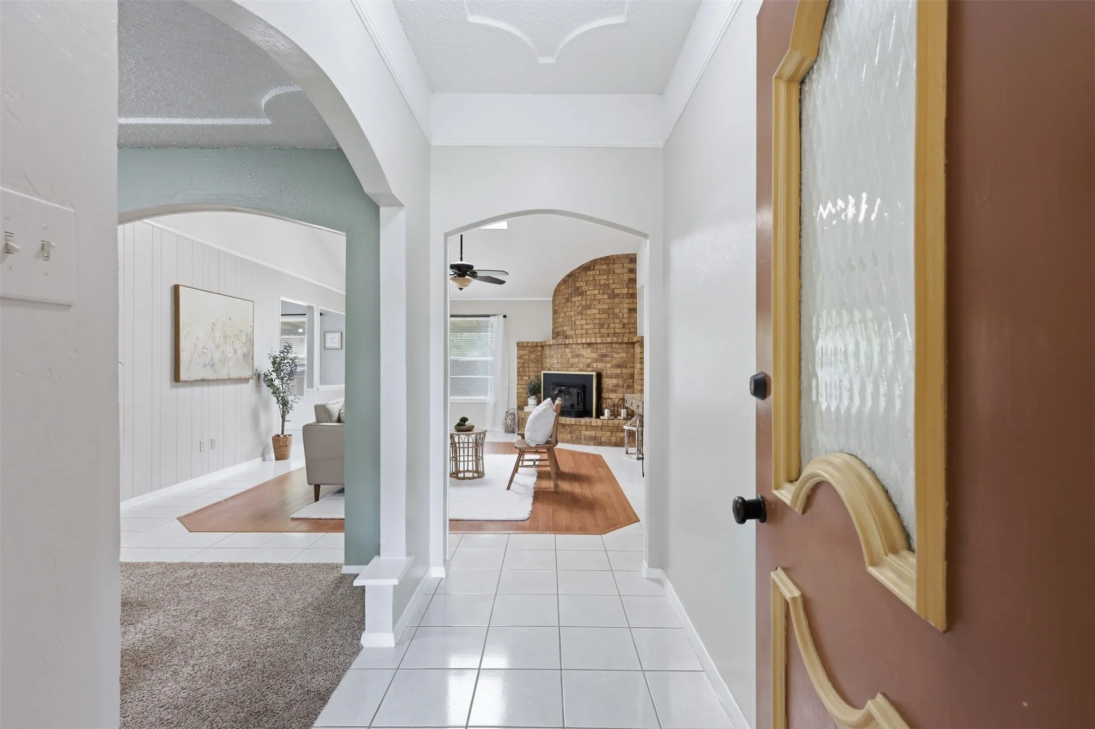 Single Family Residence For Sale in Tarrant County , 5536 Meadow Oak Street, North Richland Hills, Texas 76180, 3 Bedroom, 2 Bathroom, 2 Garage spaces, 1,786 Sqft, built in 1980, mls#21328960, Real Estate Agent in North Richland Hills, Homes For Sale in Tarrant county, Homes For Sale in North Richland Hills, Realtor in North Richland Hills Texas, Real Estate Brokerage Independent Realty Texas, Luminita Cordes Realtor