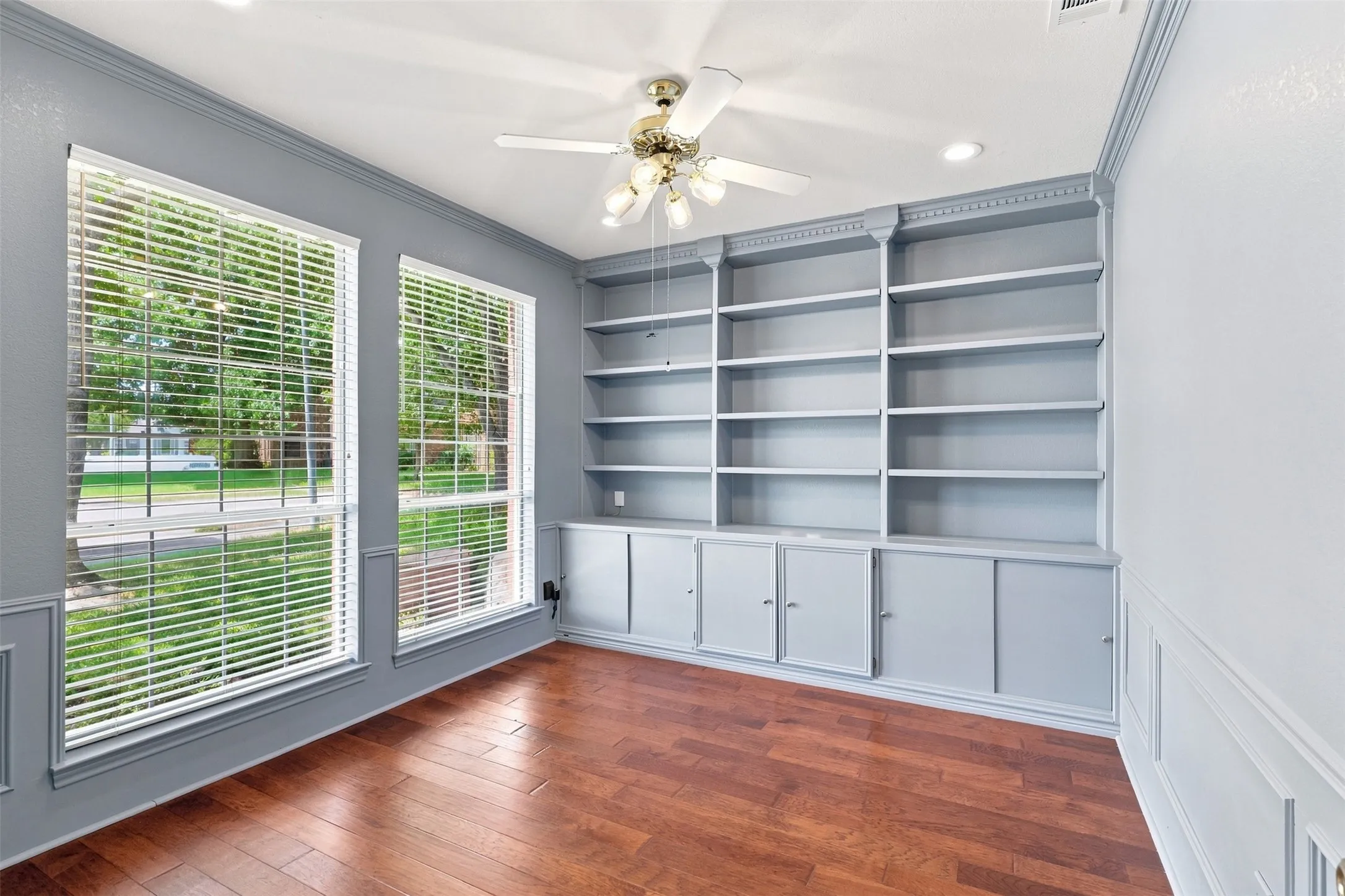 Single Family Residence For Sale in Collin County , 4 Fountain Gate Circle, Allen, Texas 75002, 4 Bedroom, 4 Bathroom, 2 Garage spaces, 3,396 Sqft, built in 1992, mls#21330613, Real Estate Agent in Allen, Homes For Sale in Collin county, Homes For Sale in Allen, Realtor in Allen Texas, Real Estate Brokerage Independent Realty Texas, Luminita Cordes Realtor