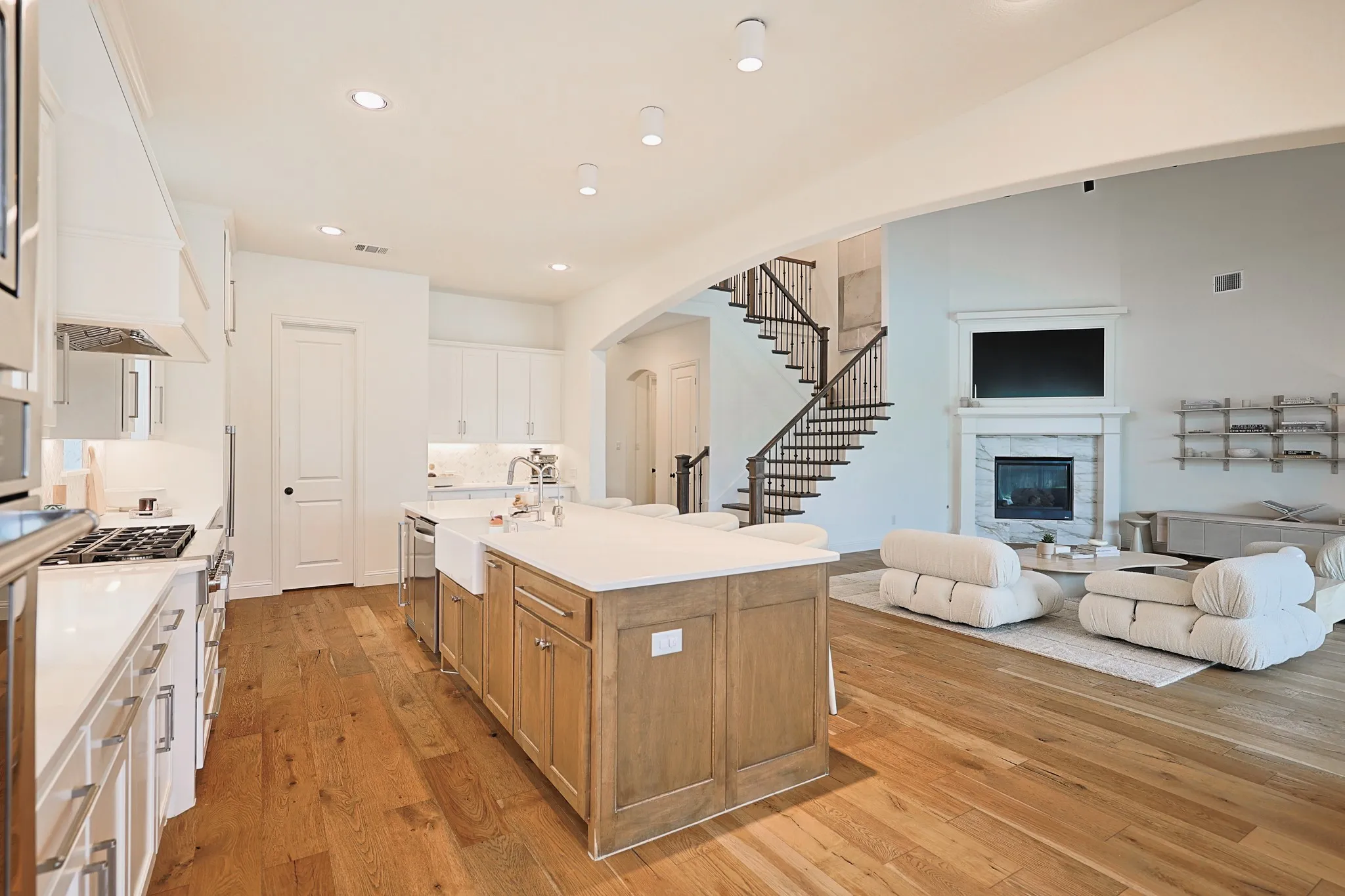 Single Family Residence For Sale in Tarrant County , 2028 Waterleaf Road, Haslet, Texas 76052, 4 Bedroom, 5 Bathroom, 3 Garage spaces, 4,144 Sqft, built in 2022, mls#21332307, Real Estate Agent in Haslet, Homes For Sale in Tarrant county, Homes For Sale in Haslet, Realtor in Haslet Texas, Real Estate Brokerage Independent Realty Texas, Luminita Cordes Realtor