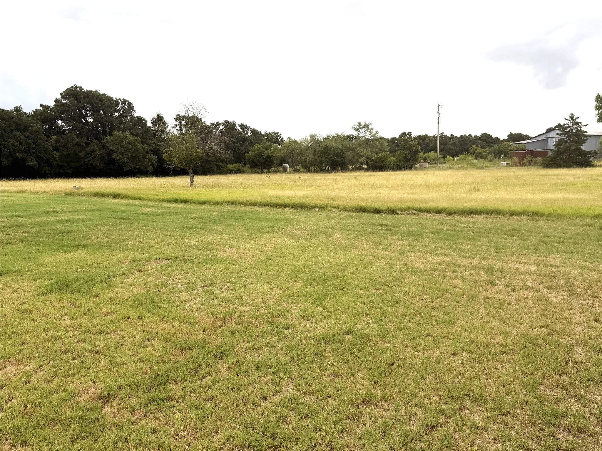 Single Family Residence For Sale in Eastland County , 709 W Saint Charles Street, Eastland, Texas 76448, 3 Bedroom, 1 Bathroom, Garage spaces, 1,628 Sqft, built in 1935, mls#21332485, Real Estate Agent in Eastland, Homes For Sale in Eastland county, Homes For Sale in Eastland, Realtor in Eastland Texas, Real Estate Brokerage Independent Realty Texas, Luminita Cordes Realtor