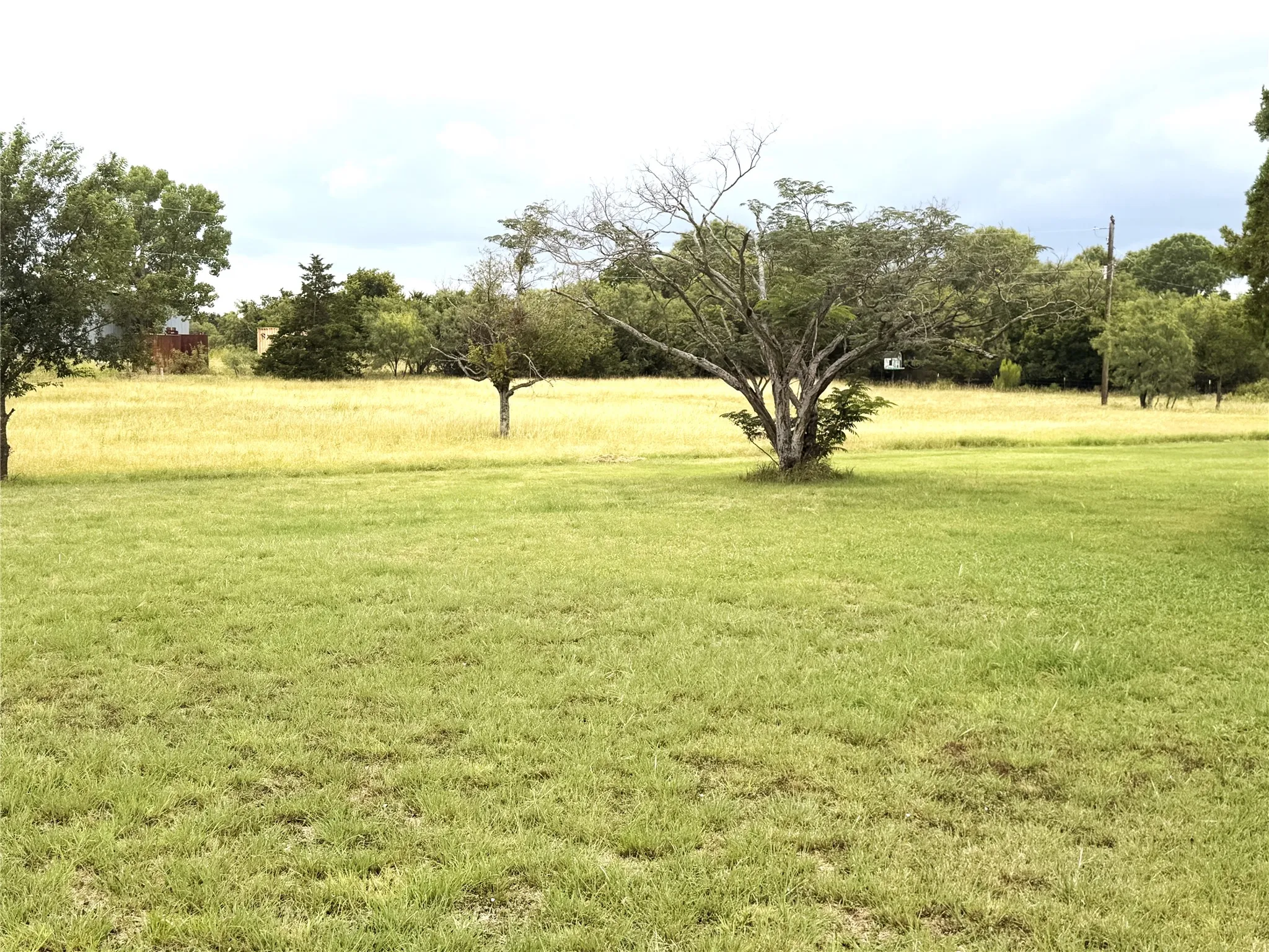 Single Family Residence For Sale in Eastland County , 709 W Saint Charles Street, Eastland, Texas 76448, 3 Bedroom, 1 Bathroom, Garage spaces, 1,628 Sqft, built in 1935, mls#21332485, Real Estate Agent in Eastland, Homes For Sale in Eastland county, Homes For Sale in Eastland, Realtor in Eastland Texas, Real Estate Brokerage Independent Realty Texas, Luminita Cordes Realtor