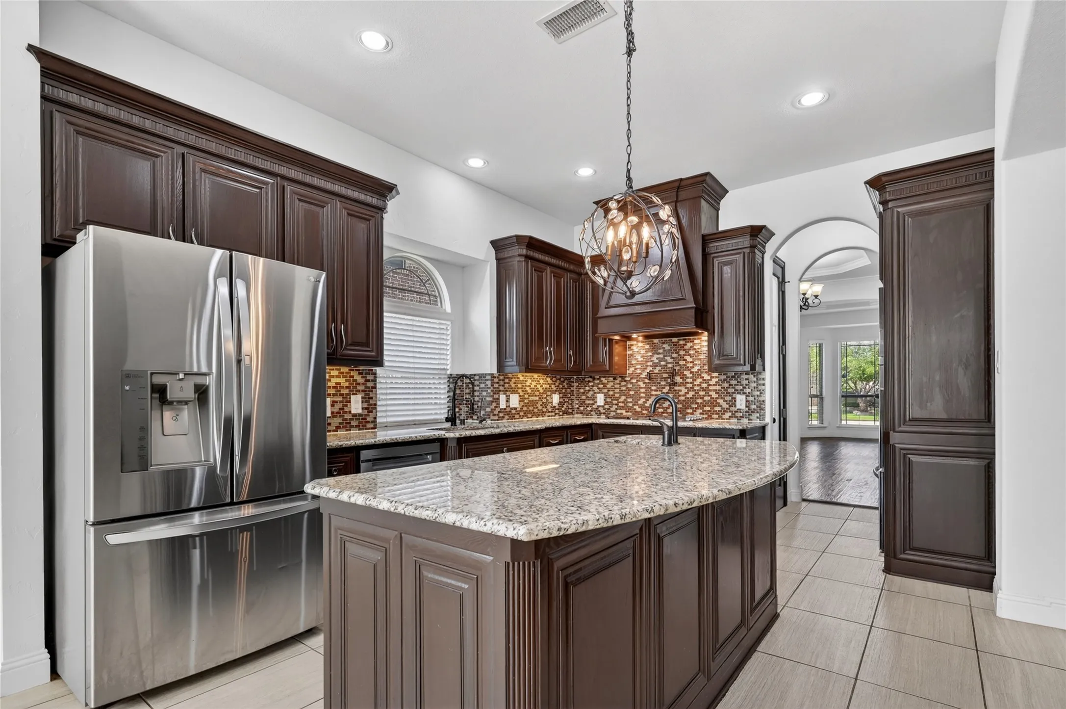 Single Family Residence For Sale in Denton County , 1009 Spinks Court, Flower Mound, Texas 75028, 5 Bedroom, 4 Bathroom, 3 Garage spaces, 4,465 Sqft, built in 2014, mls#21332546, Real Estate Agent in Flower Mound, Homes For Sale in Denton county, Homes For Sale in Flower Mound, Realtor in Flower Mound Texas, Real Estate Brokerage Independent Realty Texas, Luminita Cordes Realtor