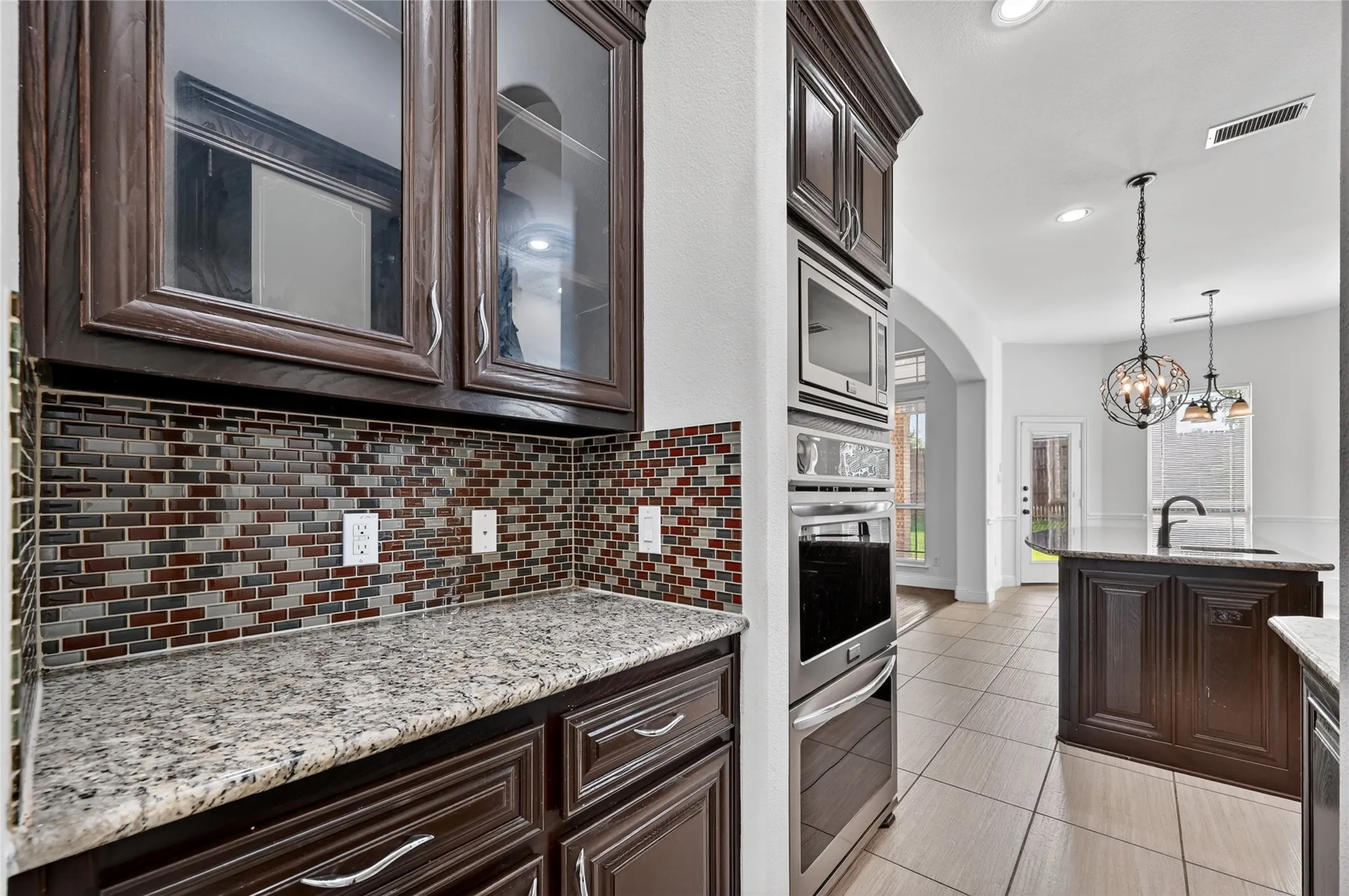 Single Family Residence For Sale in Denton County , 1009 Spinks Court, Flower Mound, Texas 75028, 5 Bedroom, 4 Bathroom, 3 Garage spaces, 4,465 Sqft, built in 2014, mls#21332546, Real Estate Agent in Flower Mound, Homes For Sale in Denton county, Homes For Sale in Flower Mound, Realtor in Flower Mound Texas, Real Estate Brokerage Independent Realty Texas, Luminita Cordes Realtor