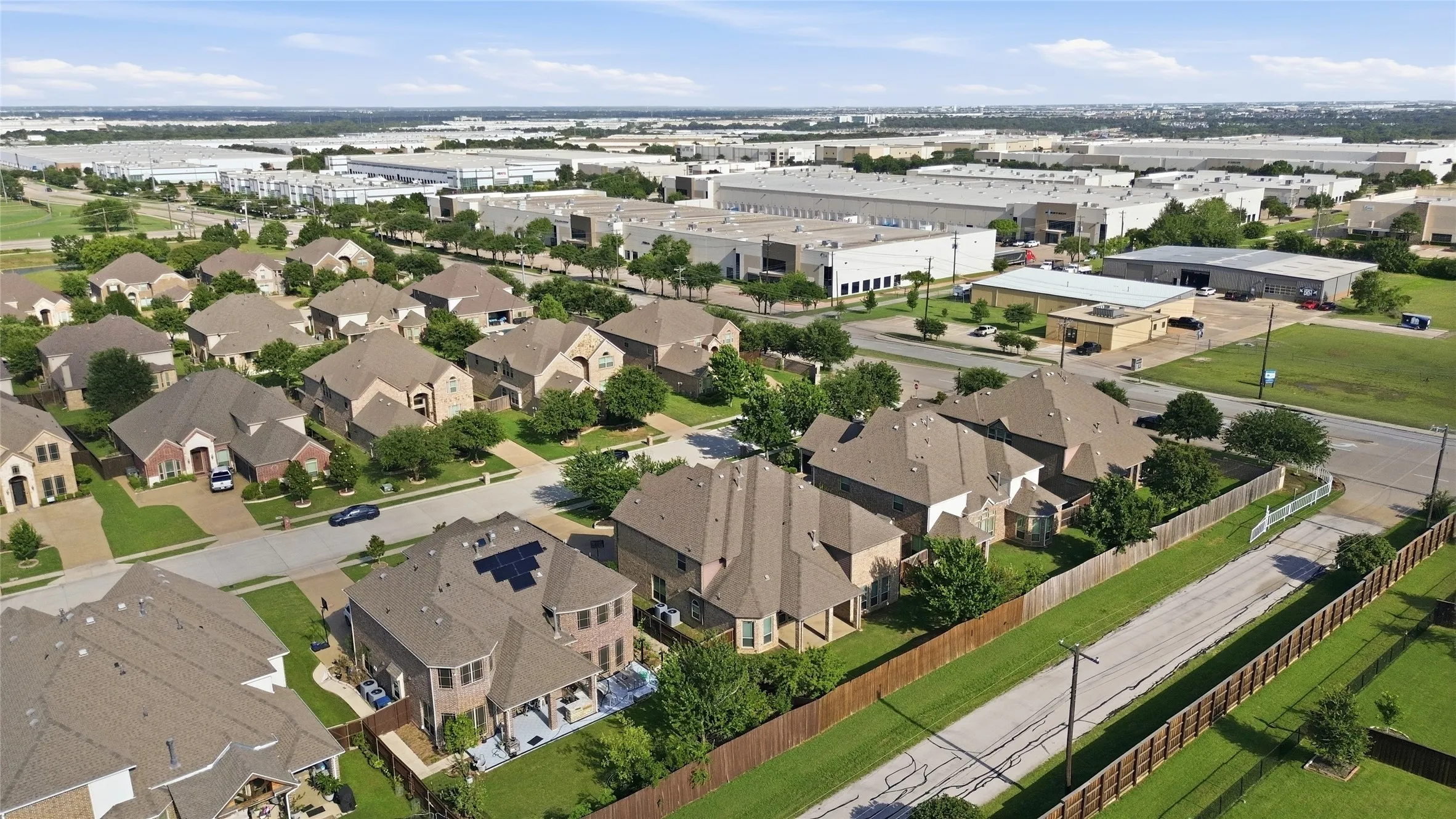 Single Family Residence For Sale in Denton County , 1009 Spinks Court, Flower Mound, Texas 75028, 5 Bedroom, 4 Bathroom, 3 Garage spaces, 4,465 Sqft, built in 2014, mls#21332546, Real Estate Agent in Flower Mound, Homes For Sale in Denton county, Homes For Sale in Flower Mound, Realtor in Flower Mound Texas, Real Estate Brokerage Independent Realty Texas, Luminita Cordes Realtor